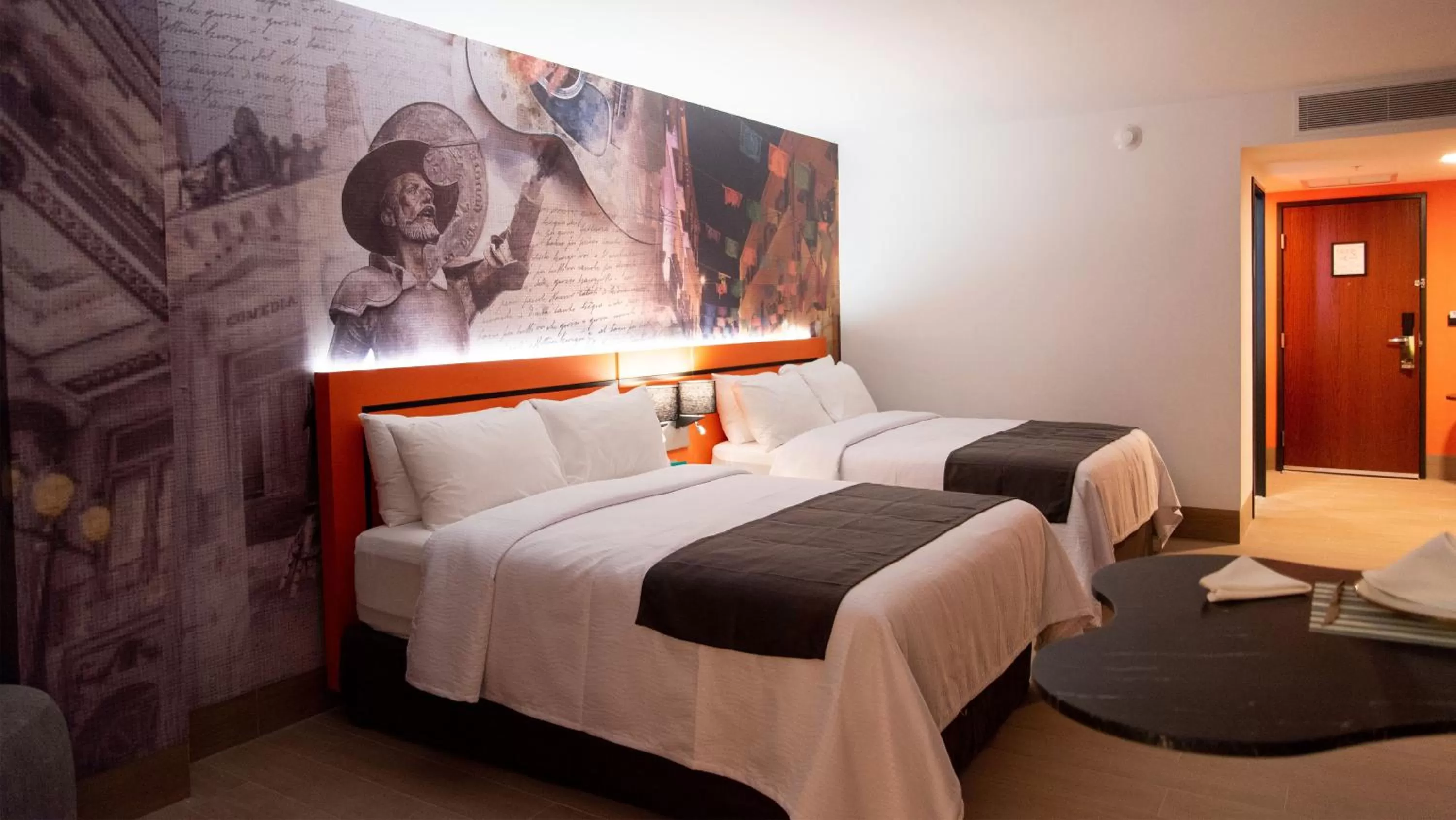 Photo of the whole room, Bed in Hotel Indigo Guanajuato by IHG