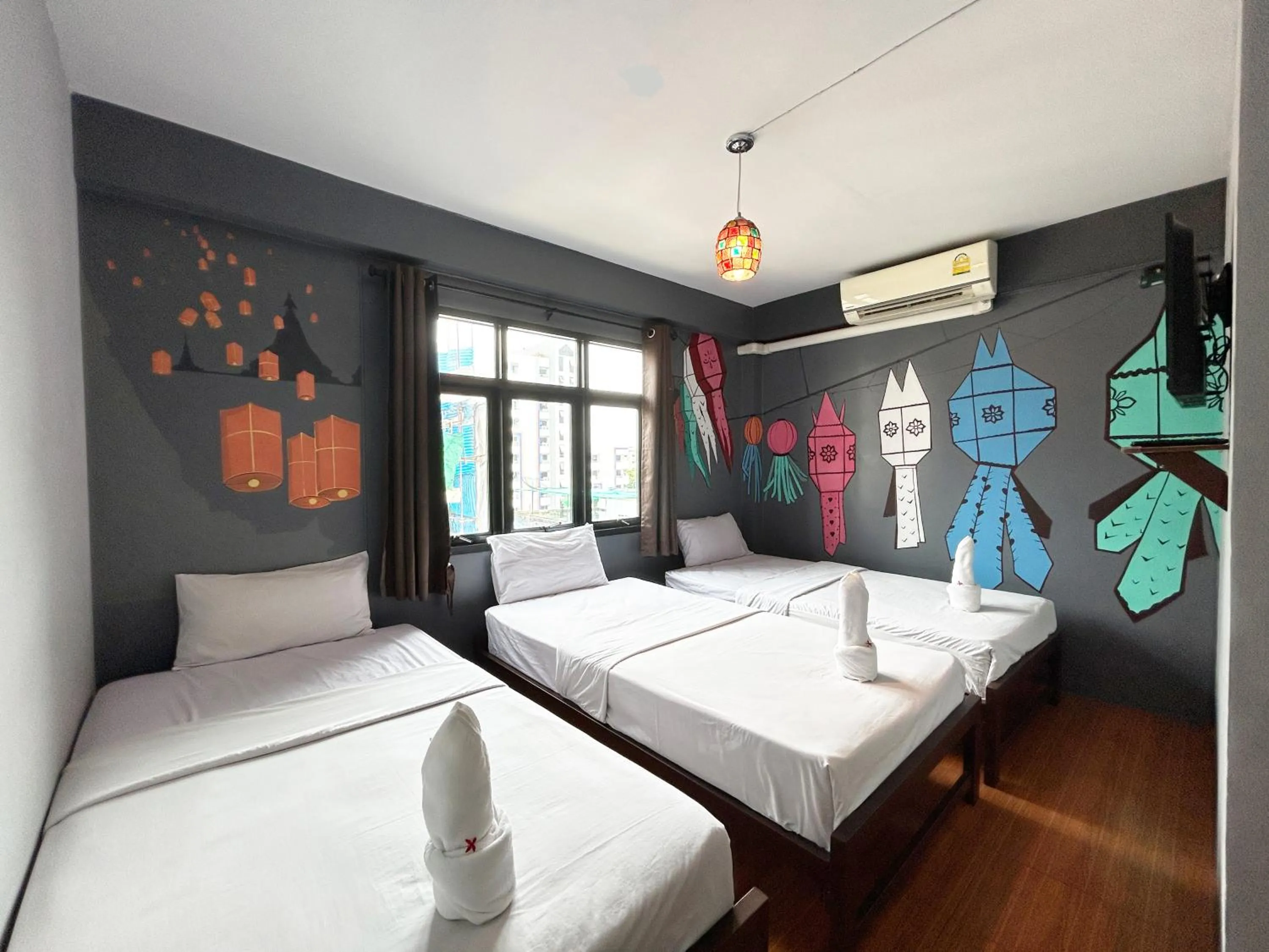 Bed in Hide Bangkok Hostel