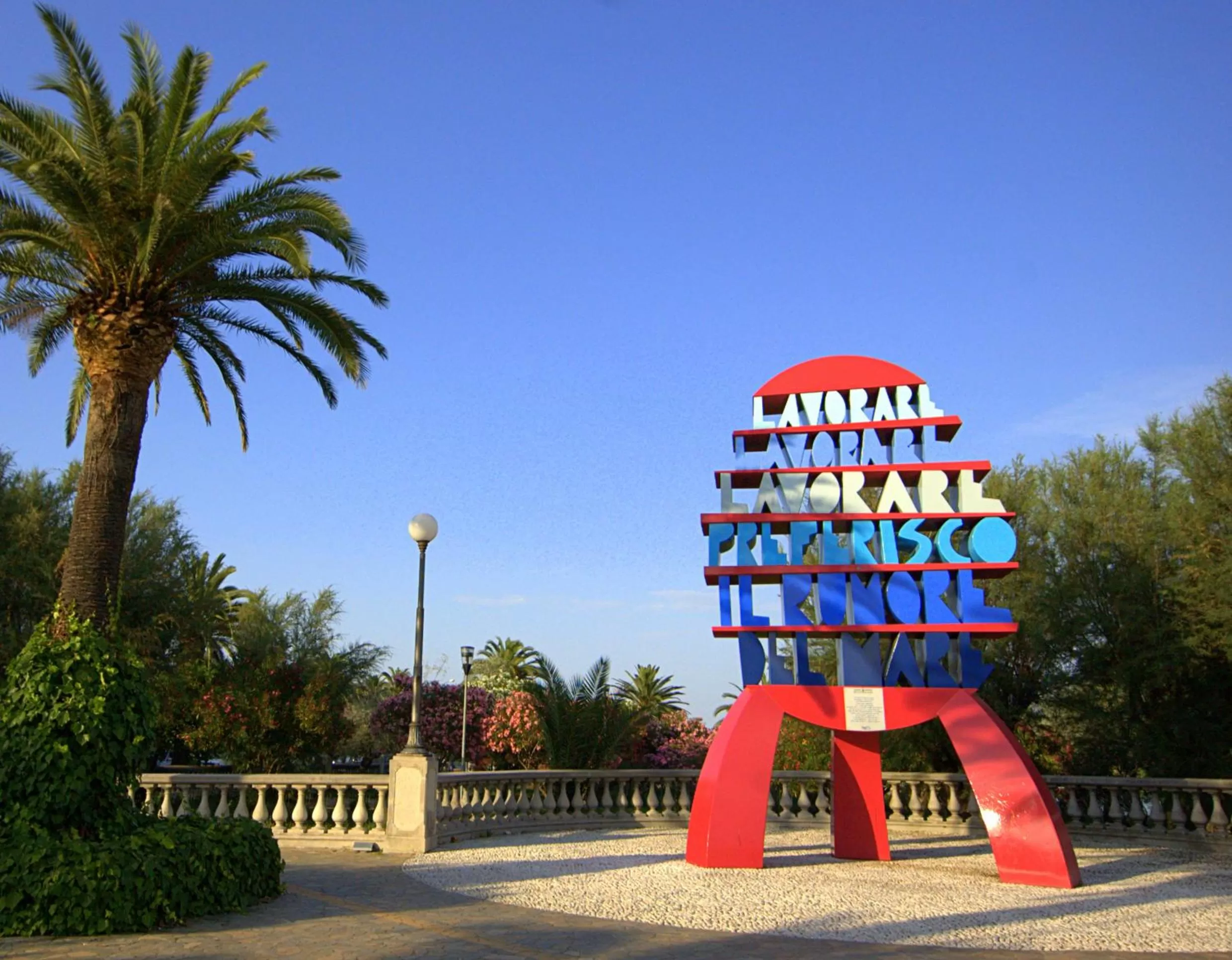 Neighbourhood in B&B Incanto sotto il mare