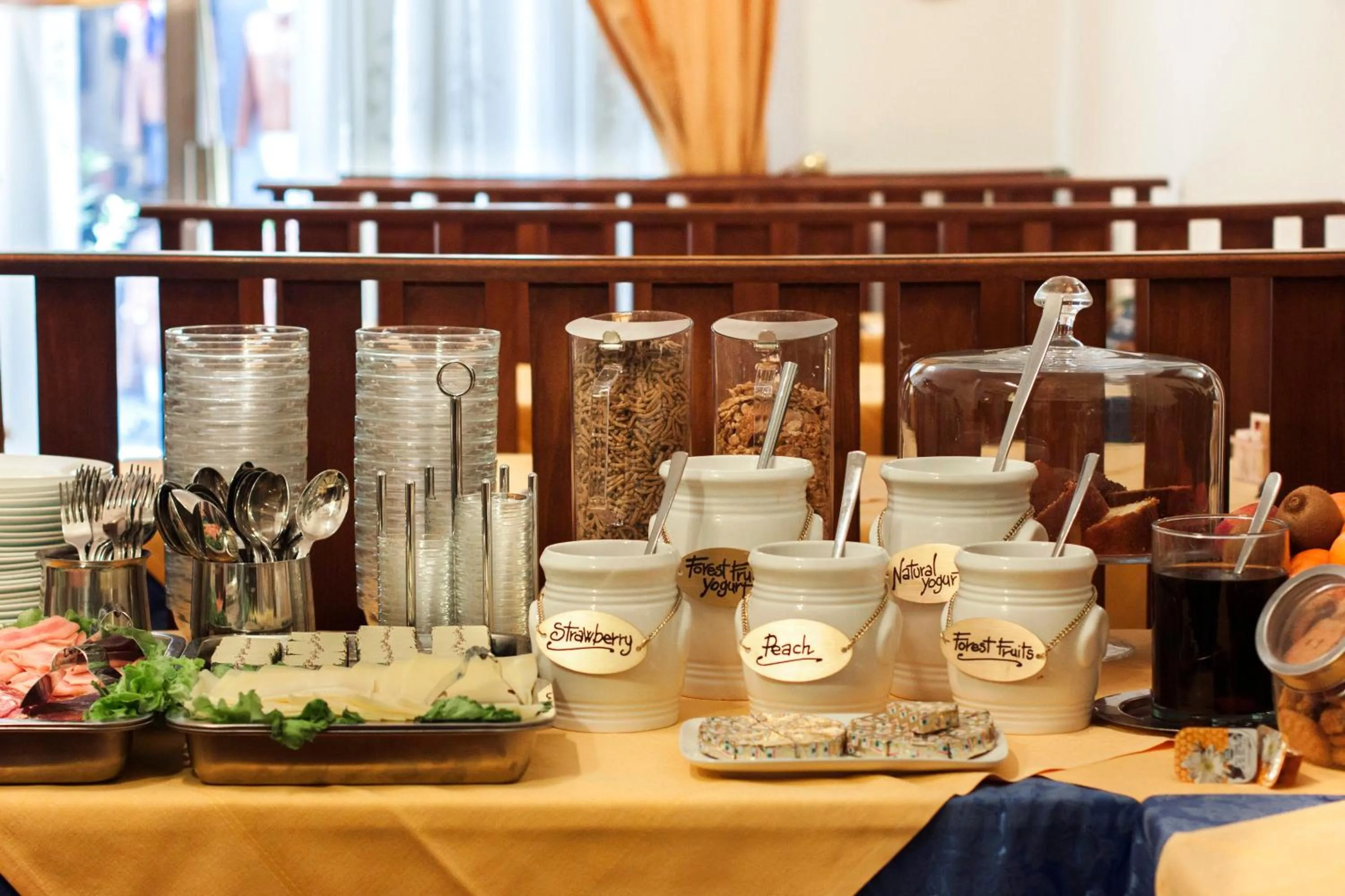 Breakfast in Hotel Rex