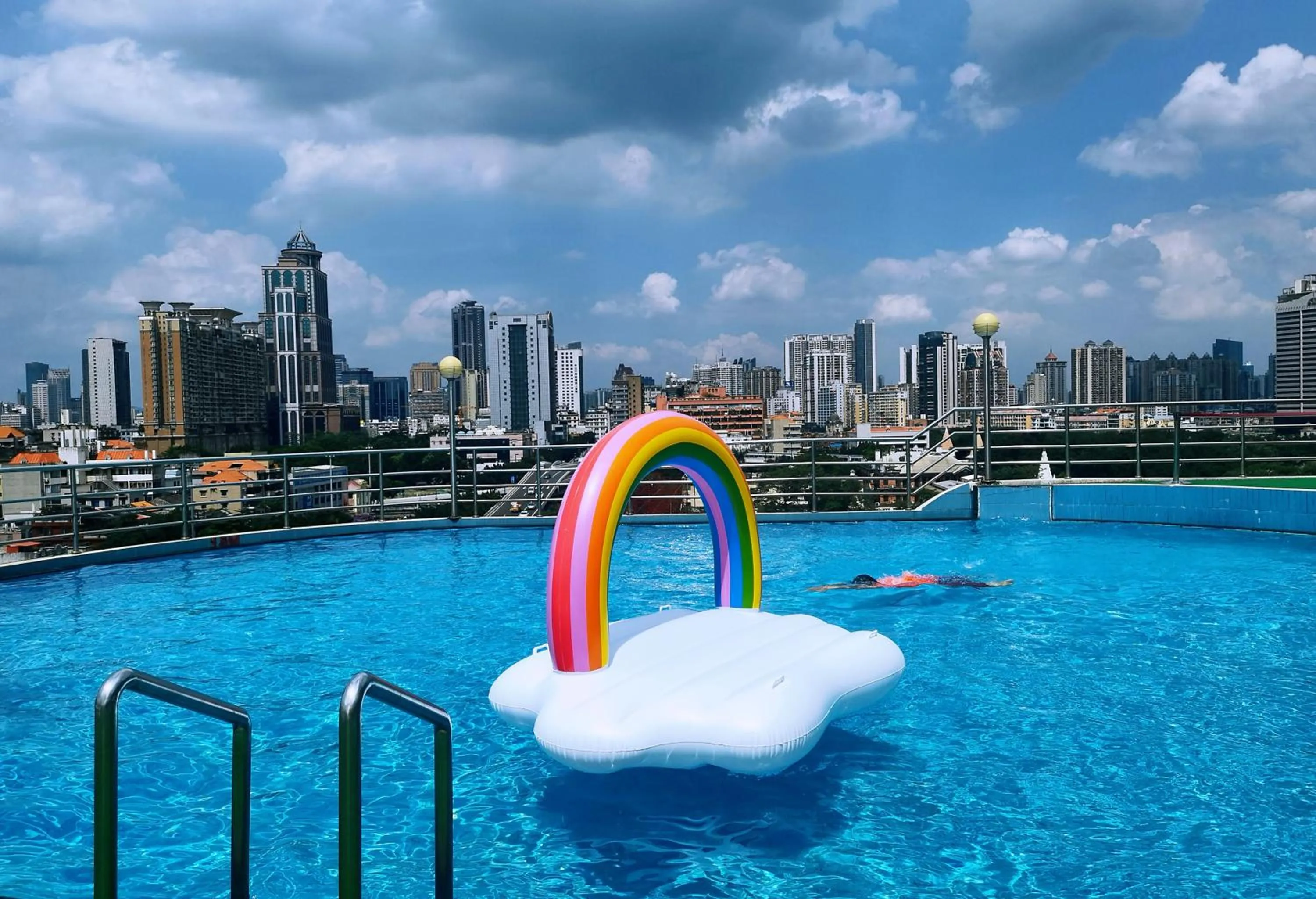 Swimming pool in Guangdong Victory Hotel
