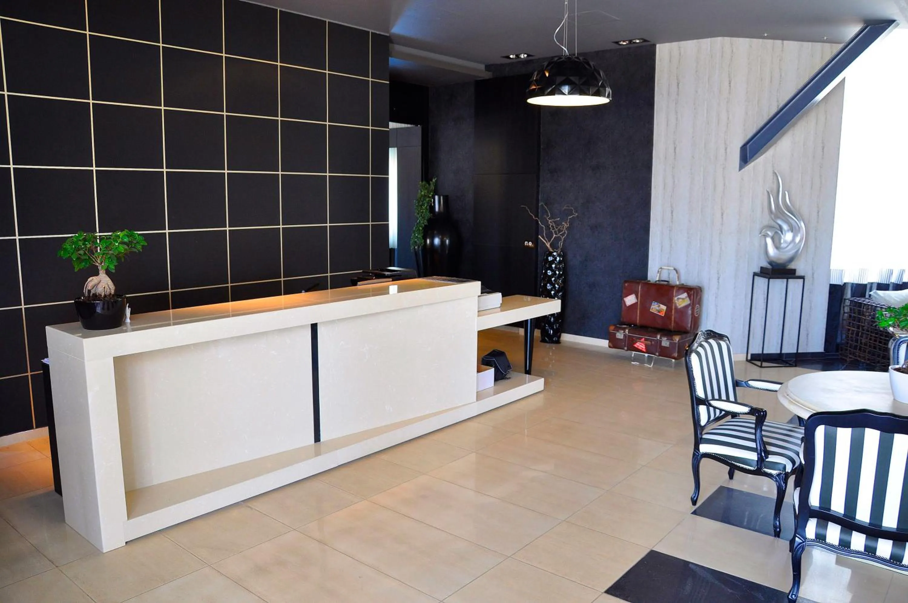 Lobby or reception in Gallery Art Hotel