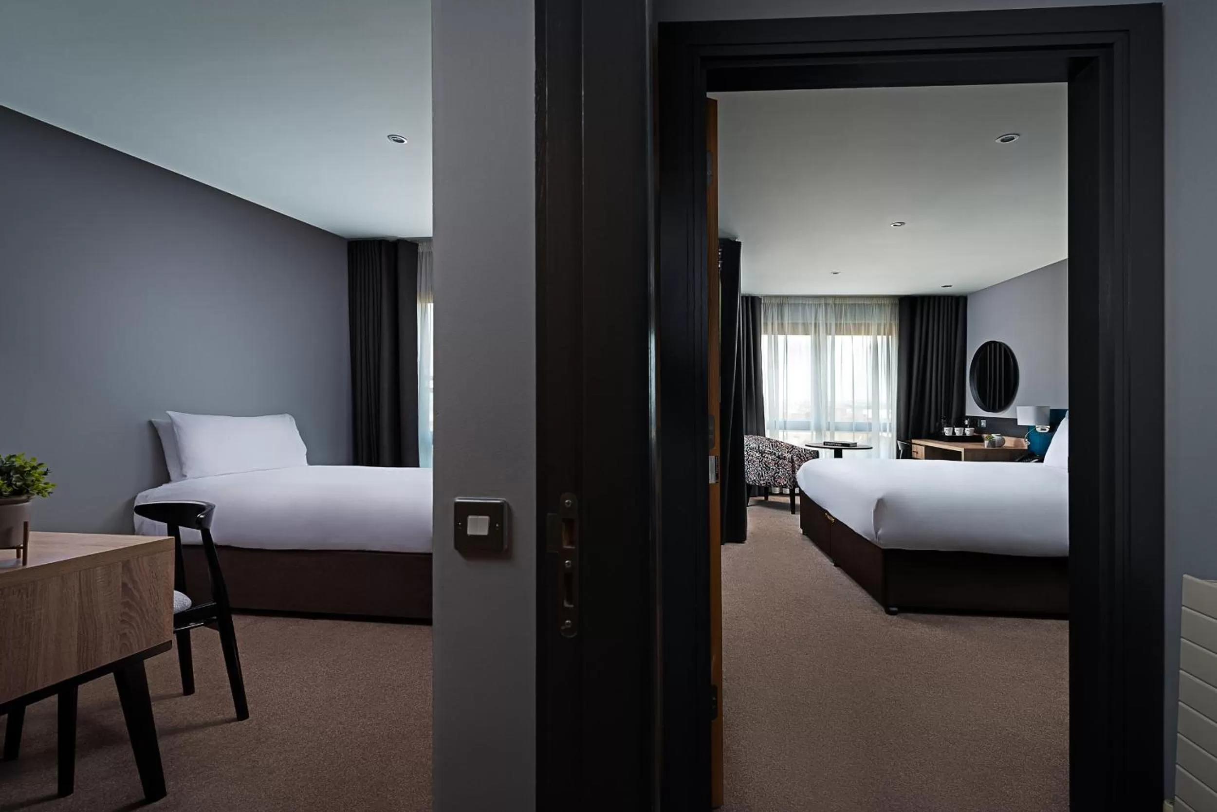 Bedroom, Bed in George Limerick Hotel