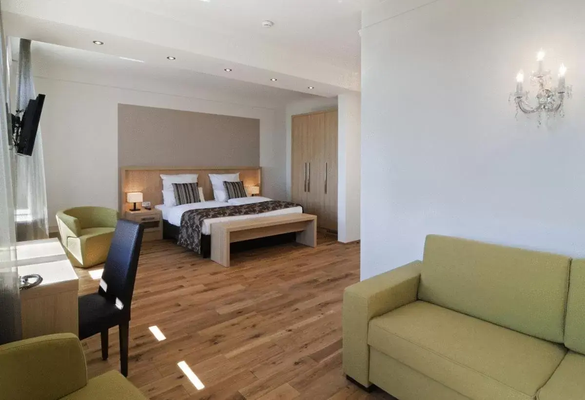 Premium Double Room in Bodensee-Hotel Sonnenhof Premium Double Room in Bodensee-Hotel Sonnenhof