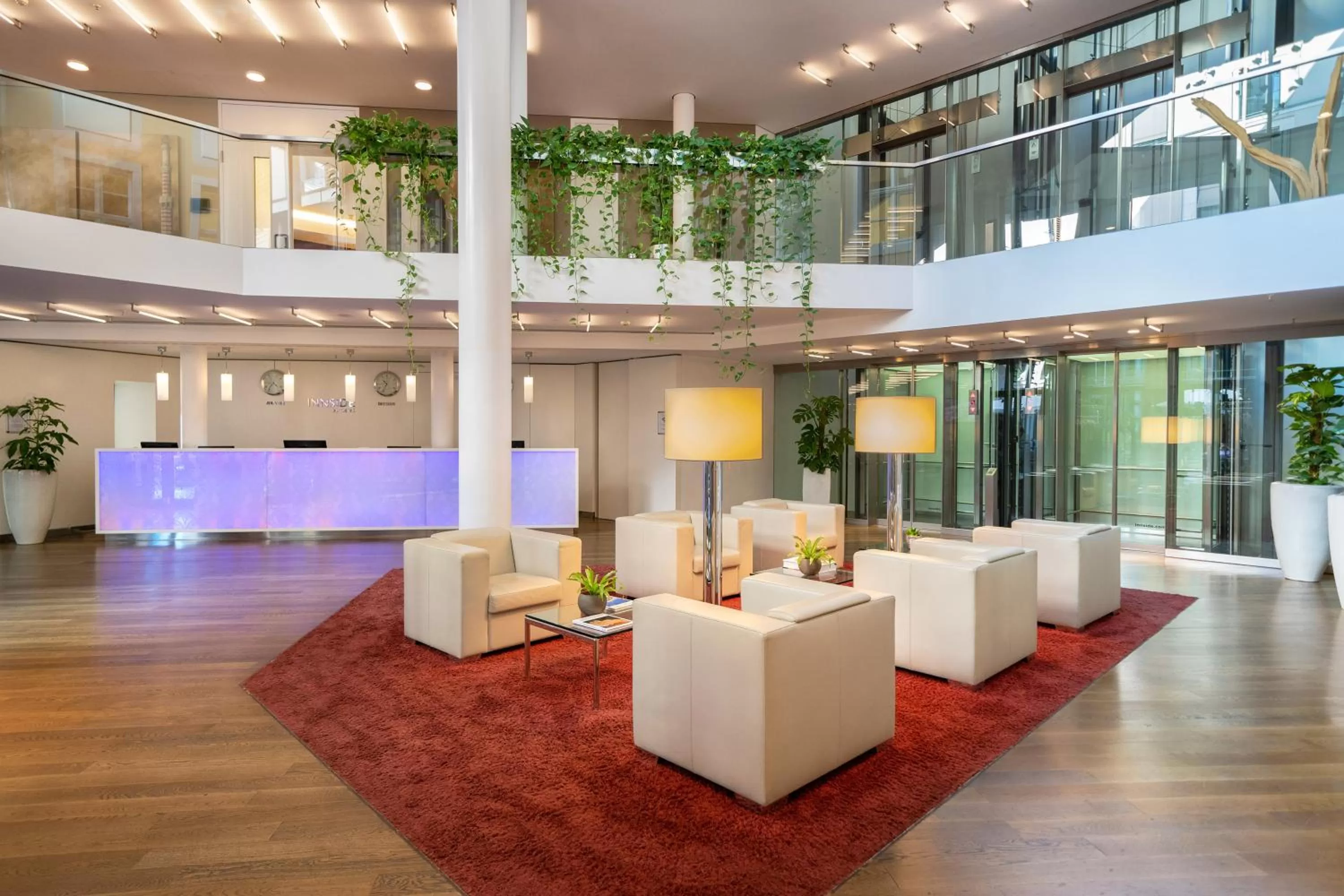 Living room in INNSiDE by Meliá Dresden