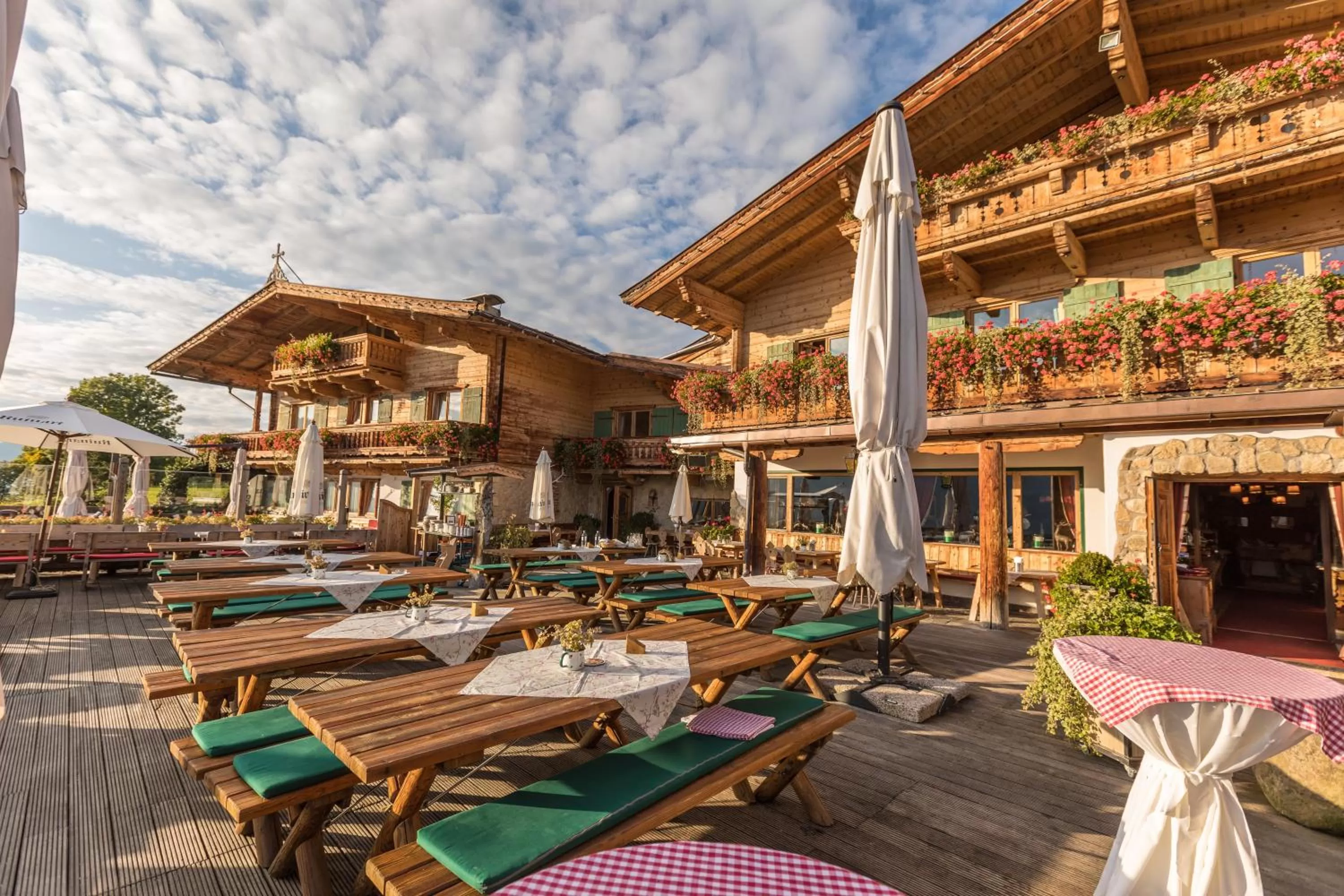 Facade/entrance in Rosis Sonnbergstuben