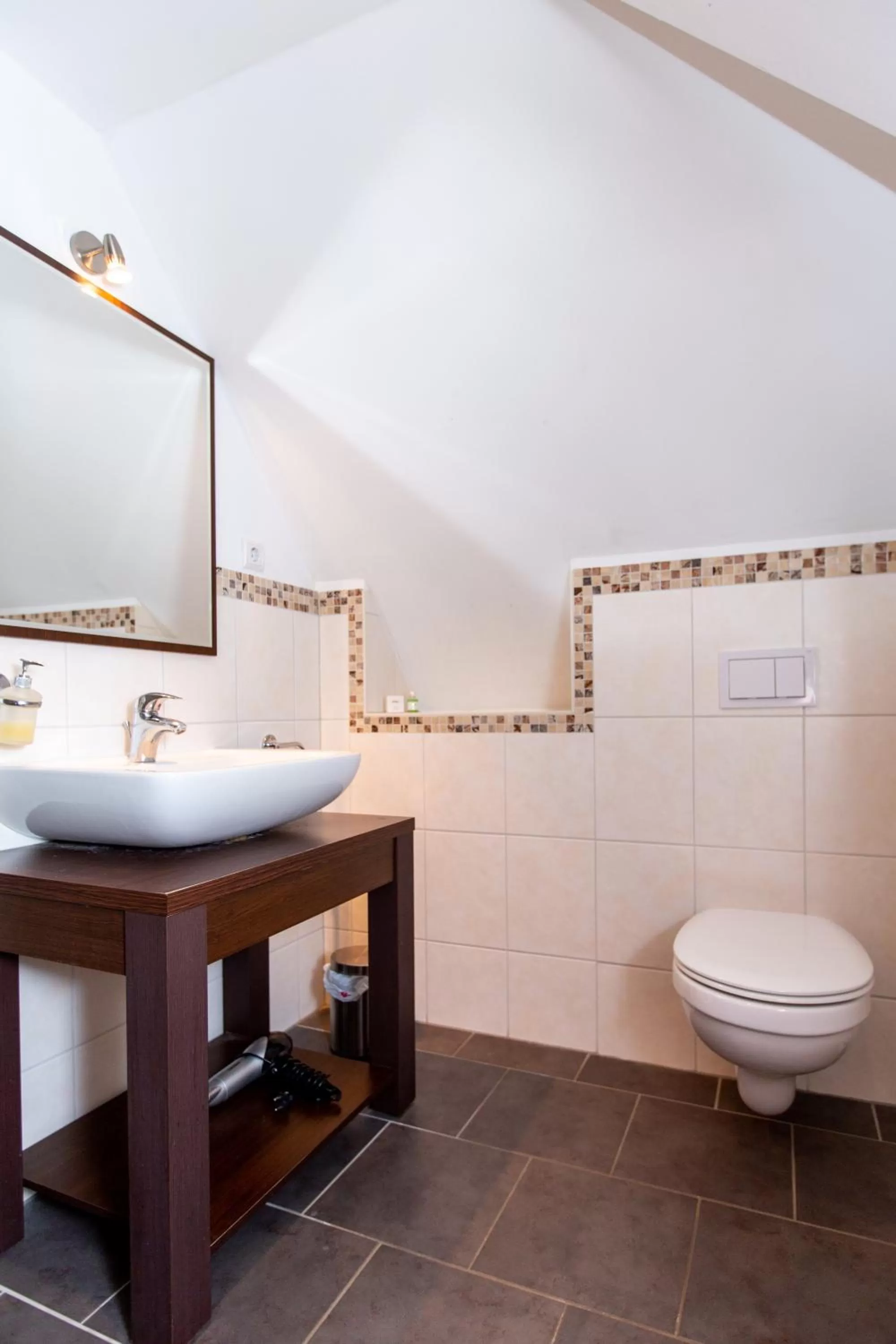 Bathroom in Hotel und Restaurant Haus Sajons