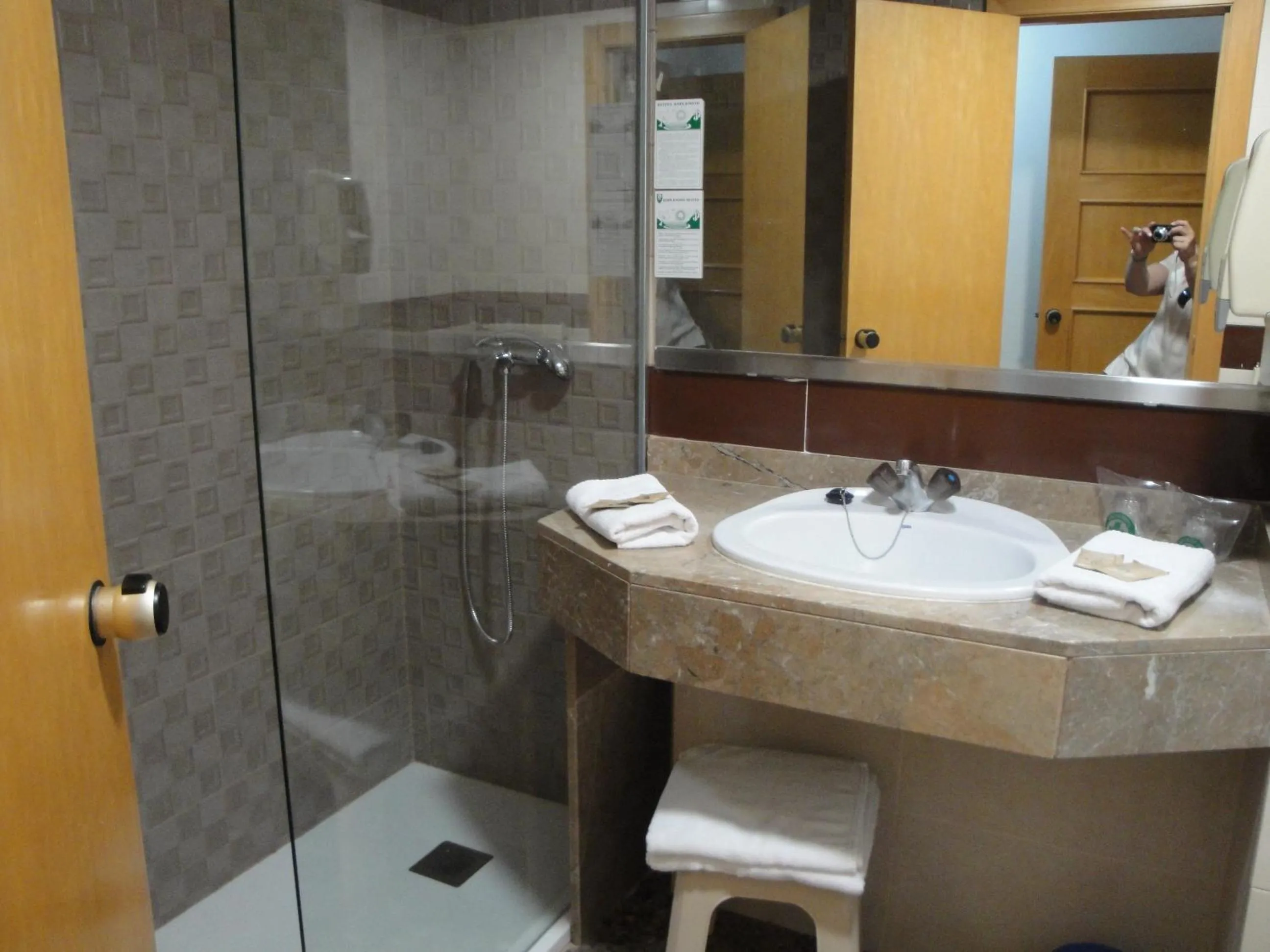 Bathroom in Hotel Esplendid