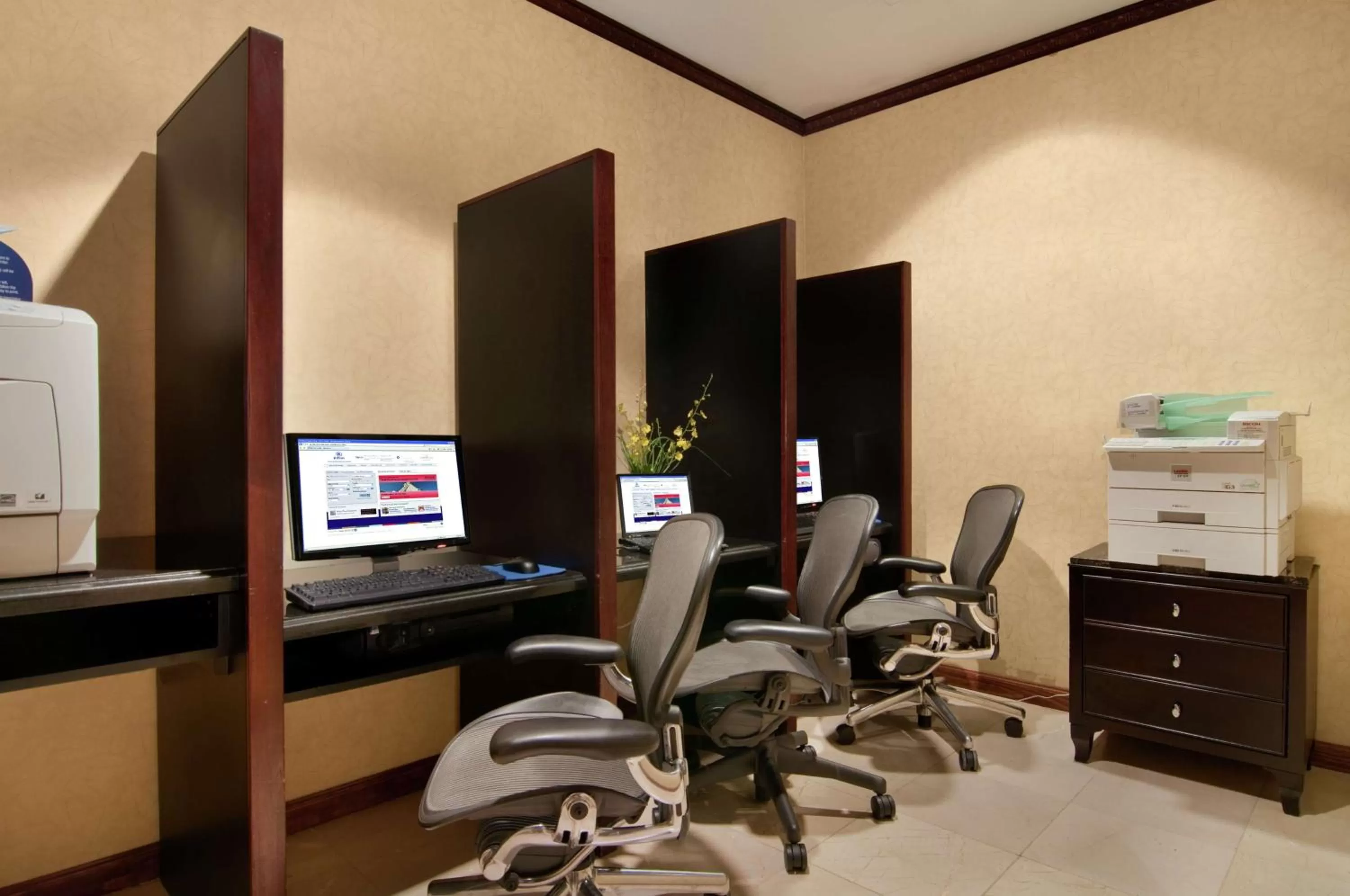 Business facilities in Hilton Nashville Downtown