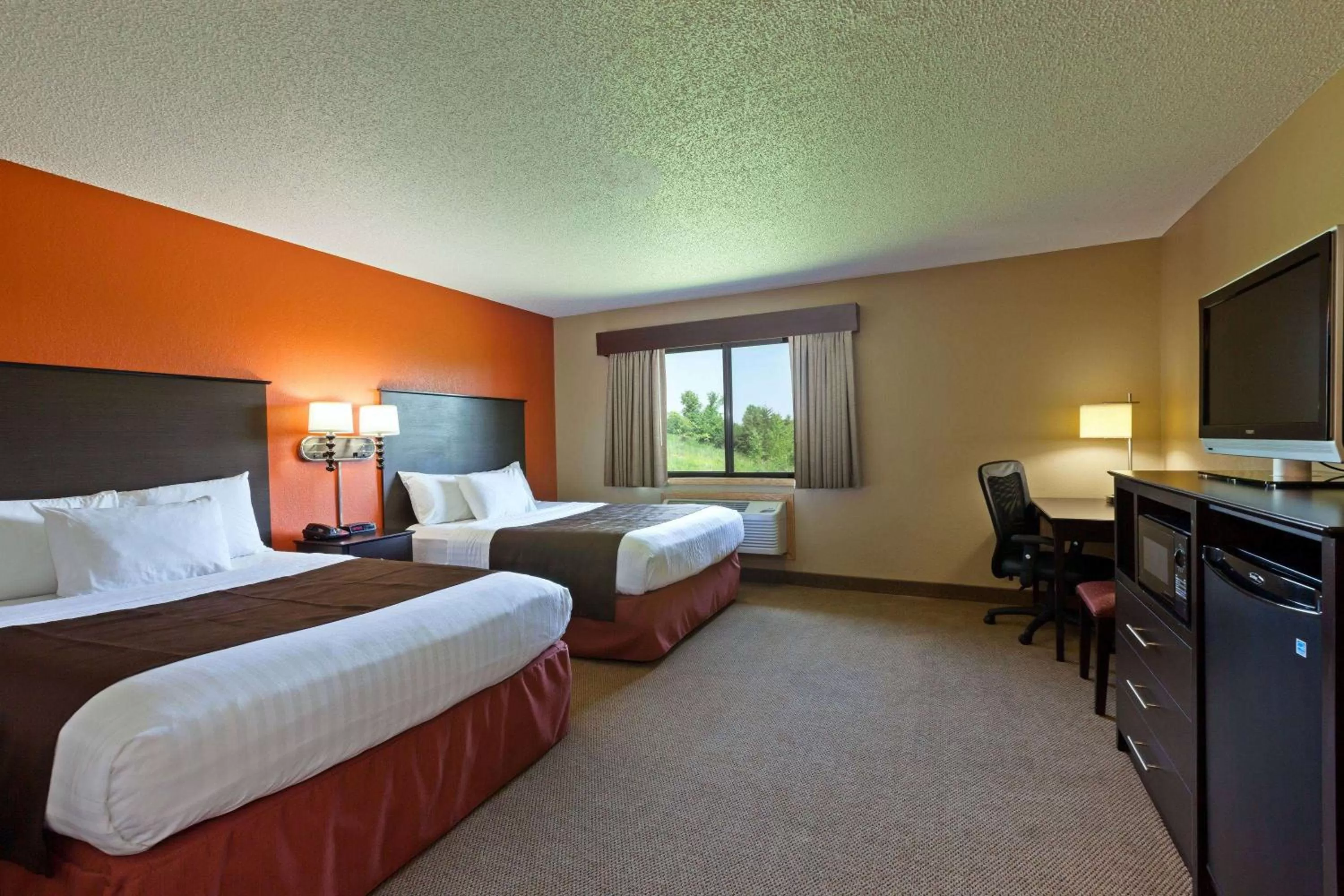 Photo of the whole room, Bed in AmericInn by Wyndham Algona