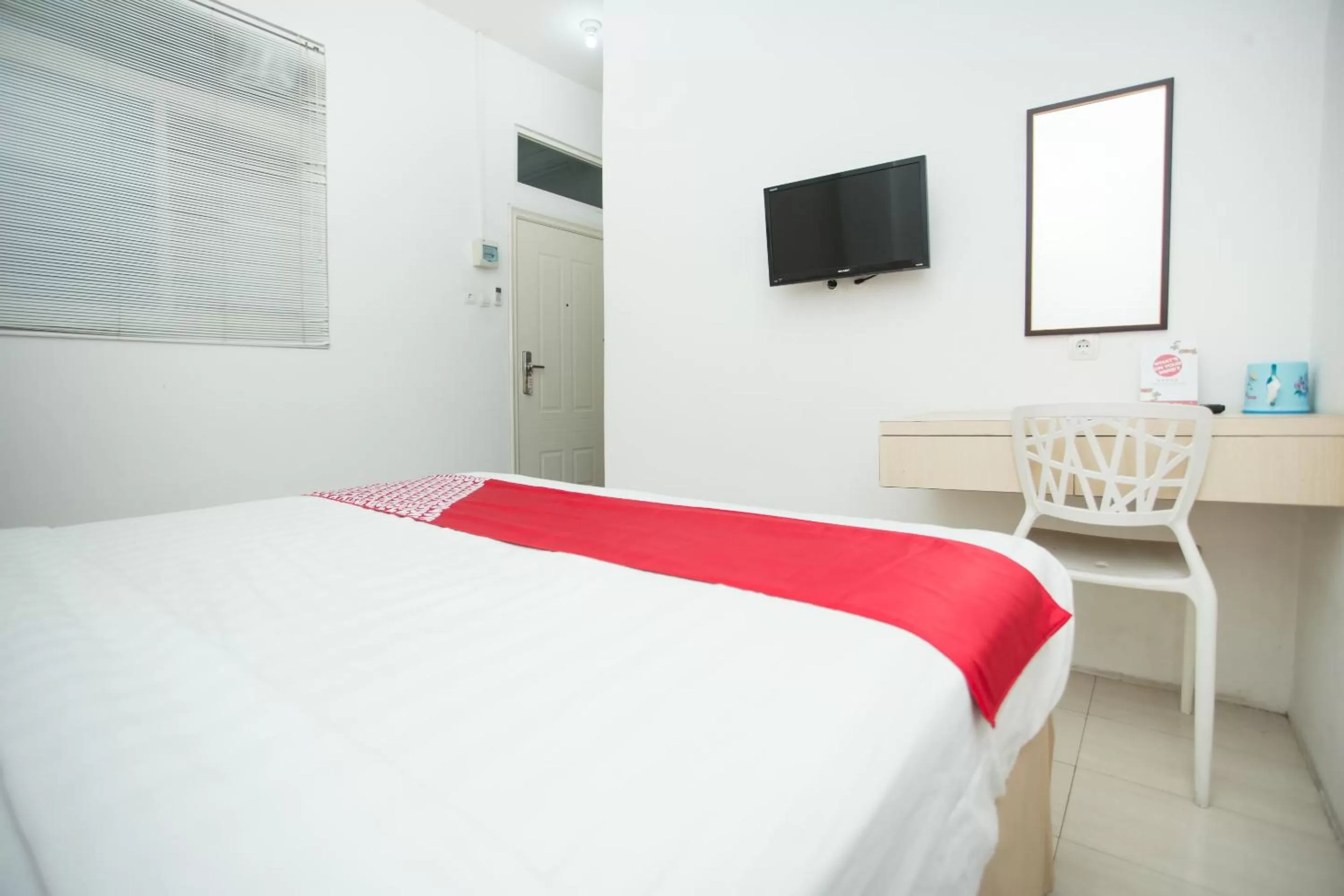 Bedroom, Bed in Hotel O Lapan Lapan