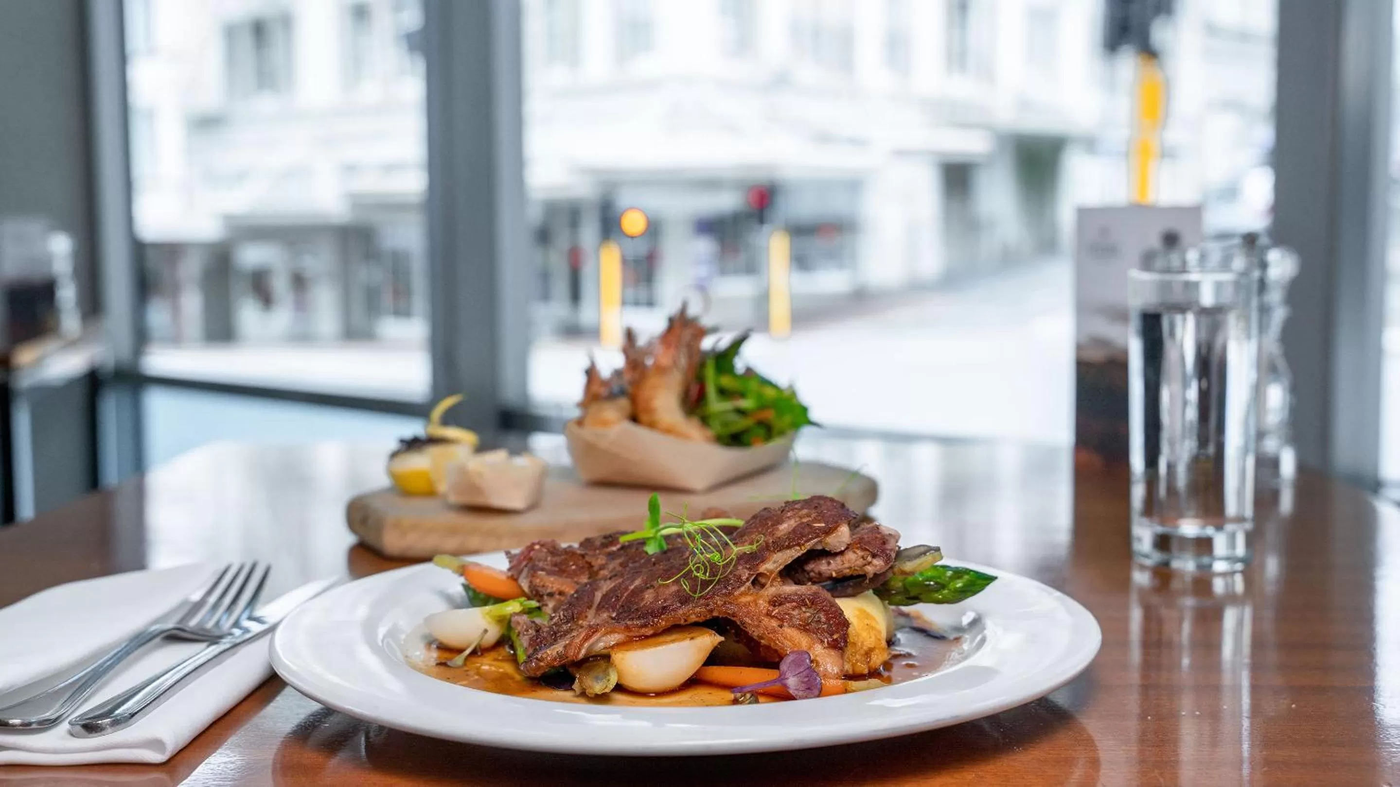 Food in Scenic Hotel Dunedin City