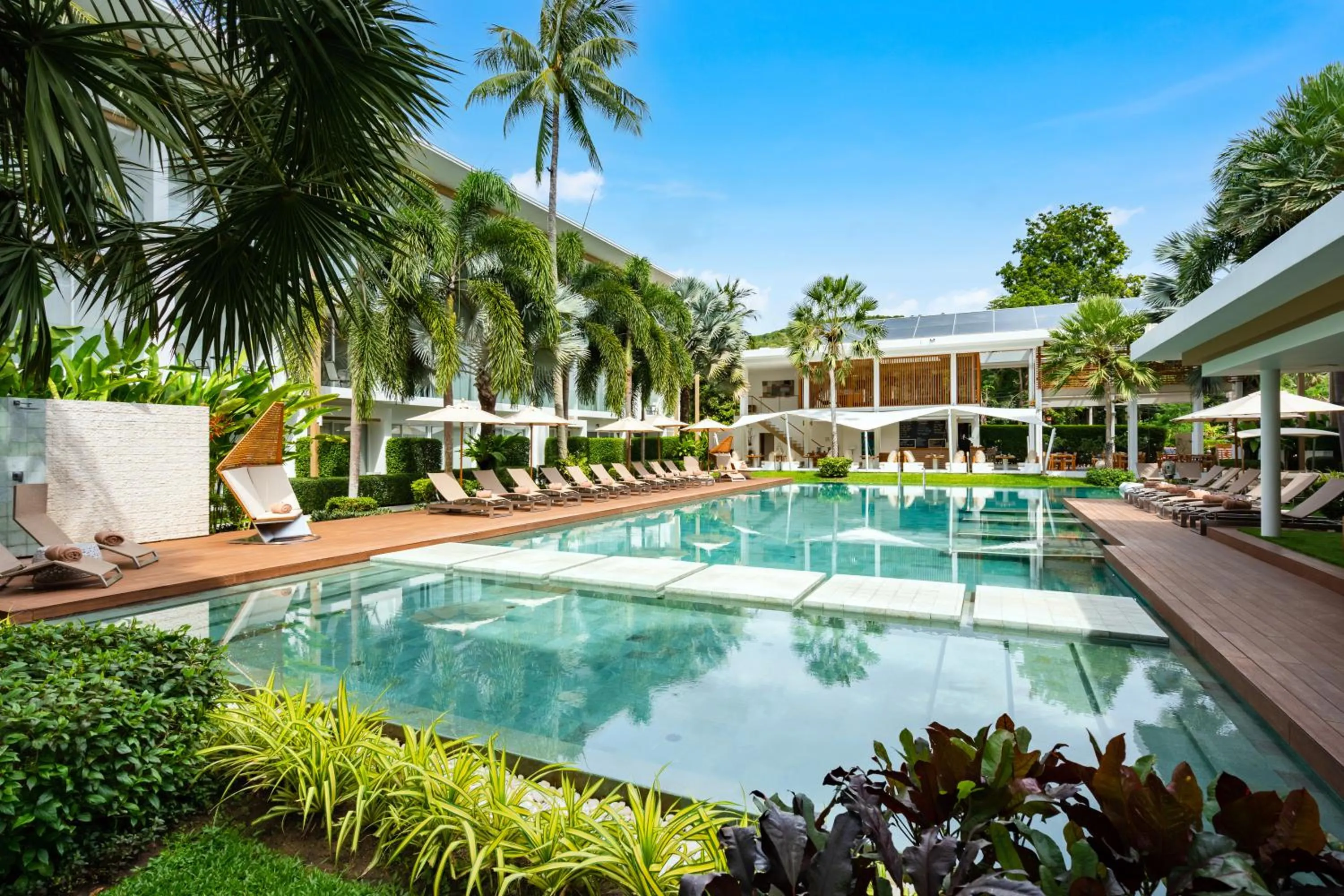 Swimming pool in Chi Samui Resort