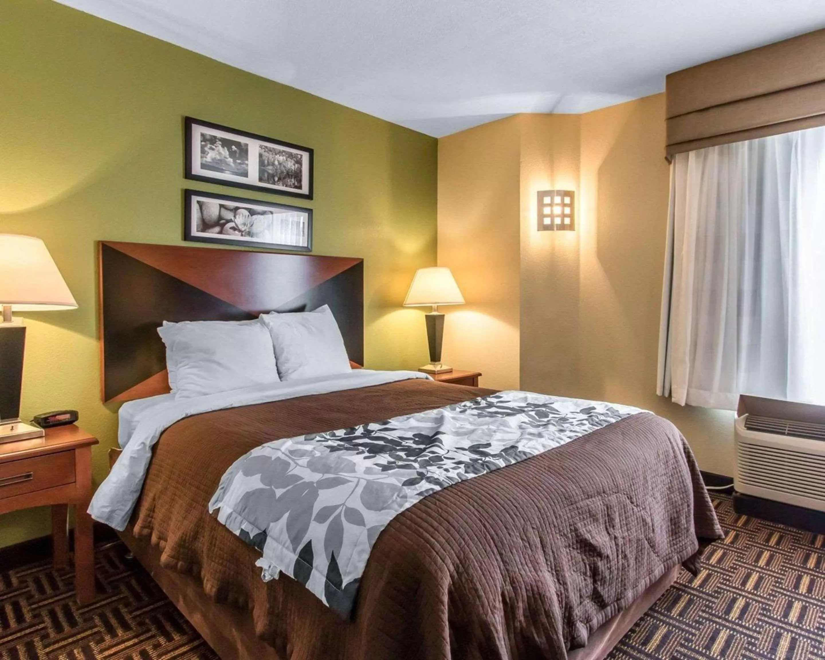 Photo of the whole room, Bed in The Douillet by Demeure Hotels