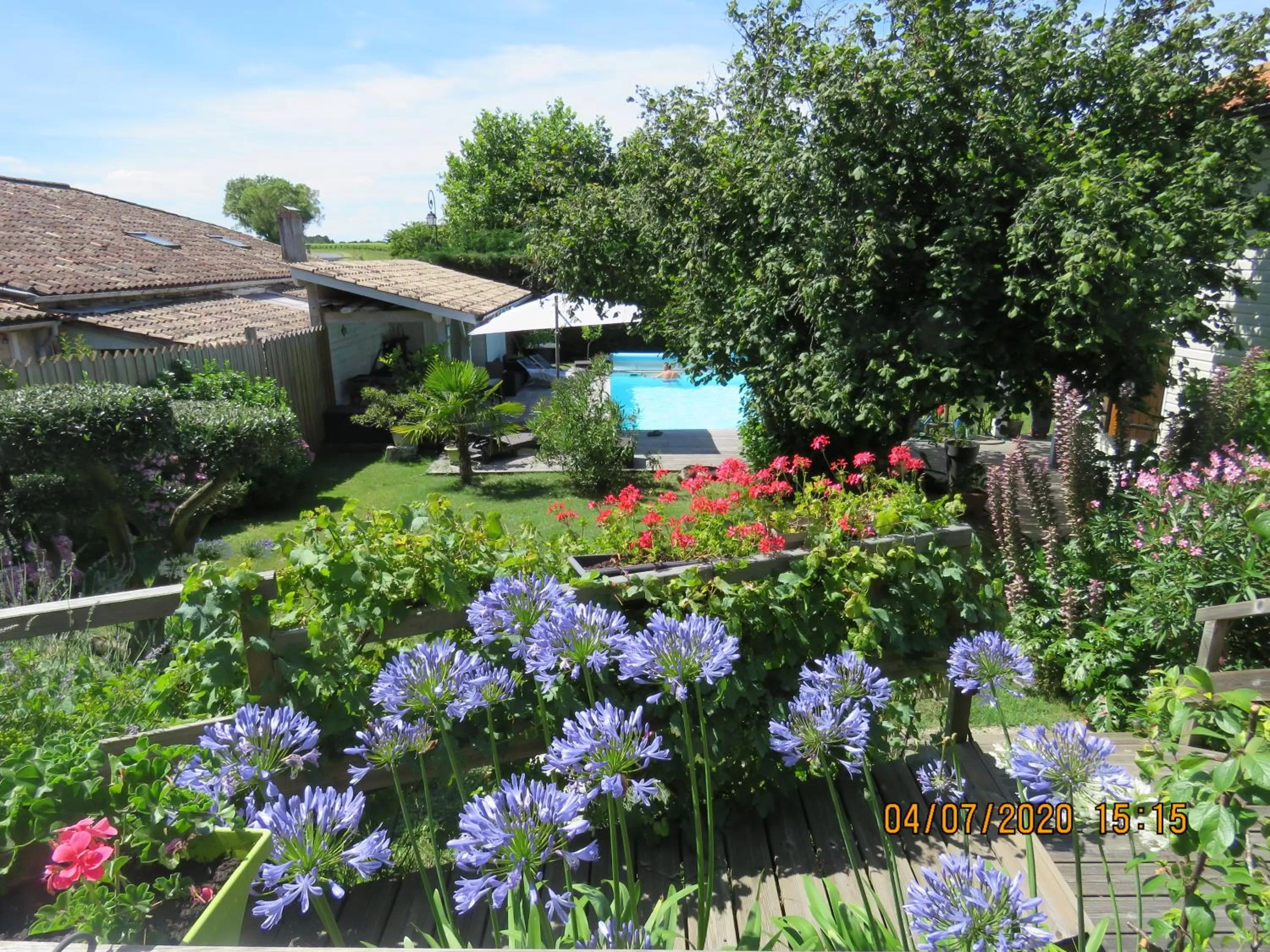 Garden view in Les Arums de Fondeminjean