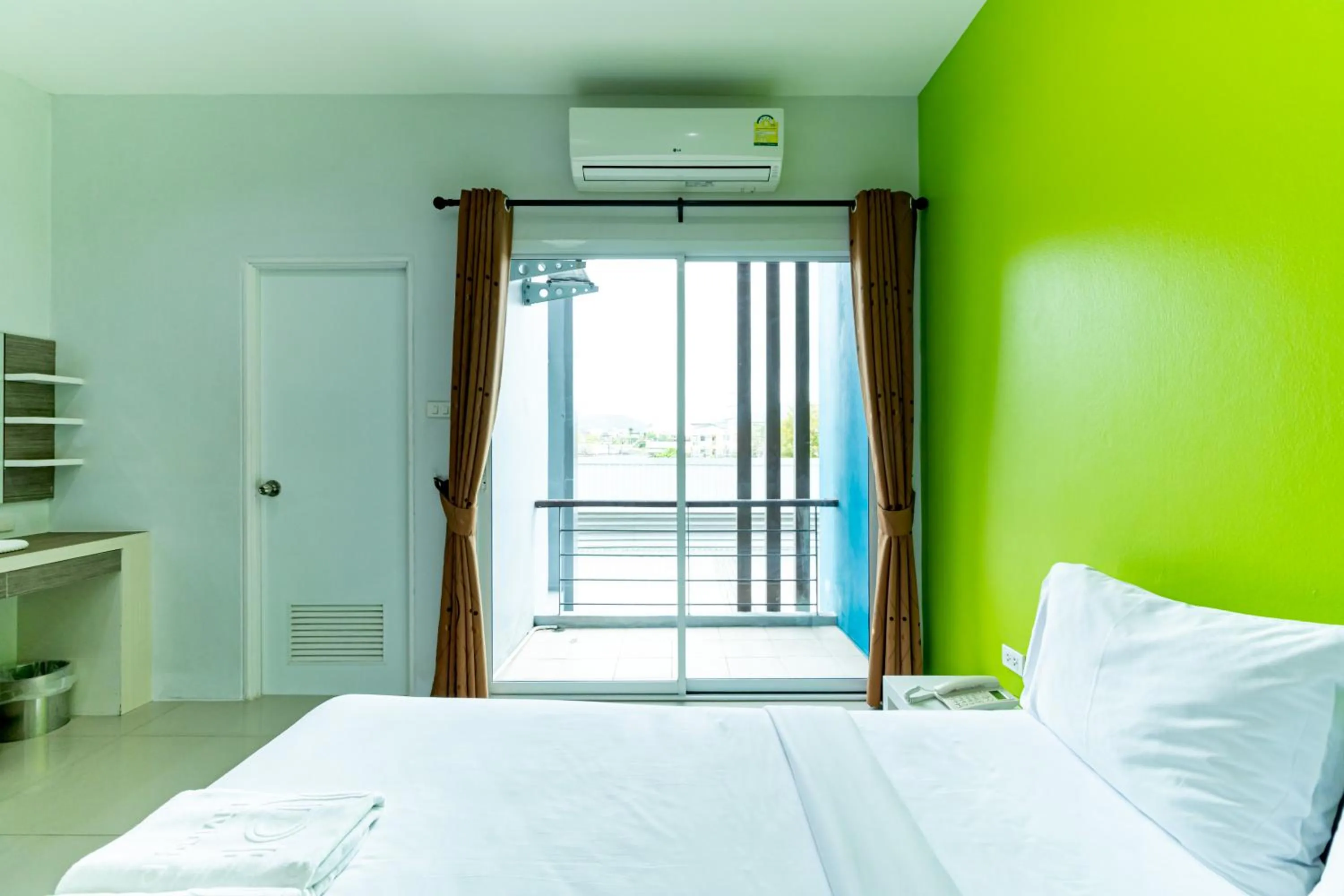 Bedroom, Bed in Udee Living Place