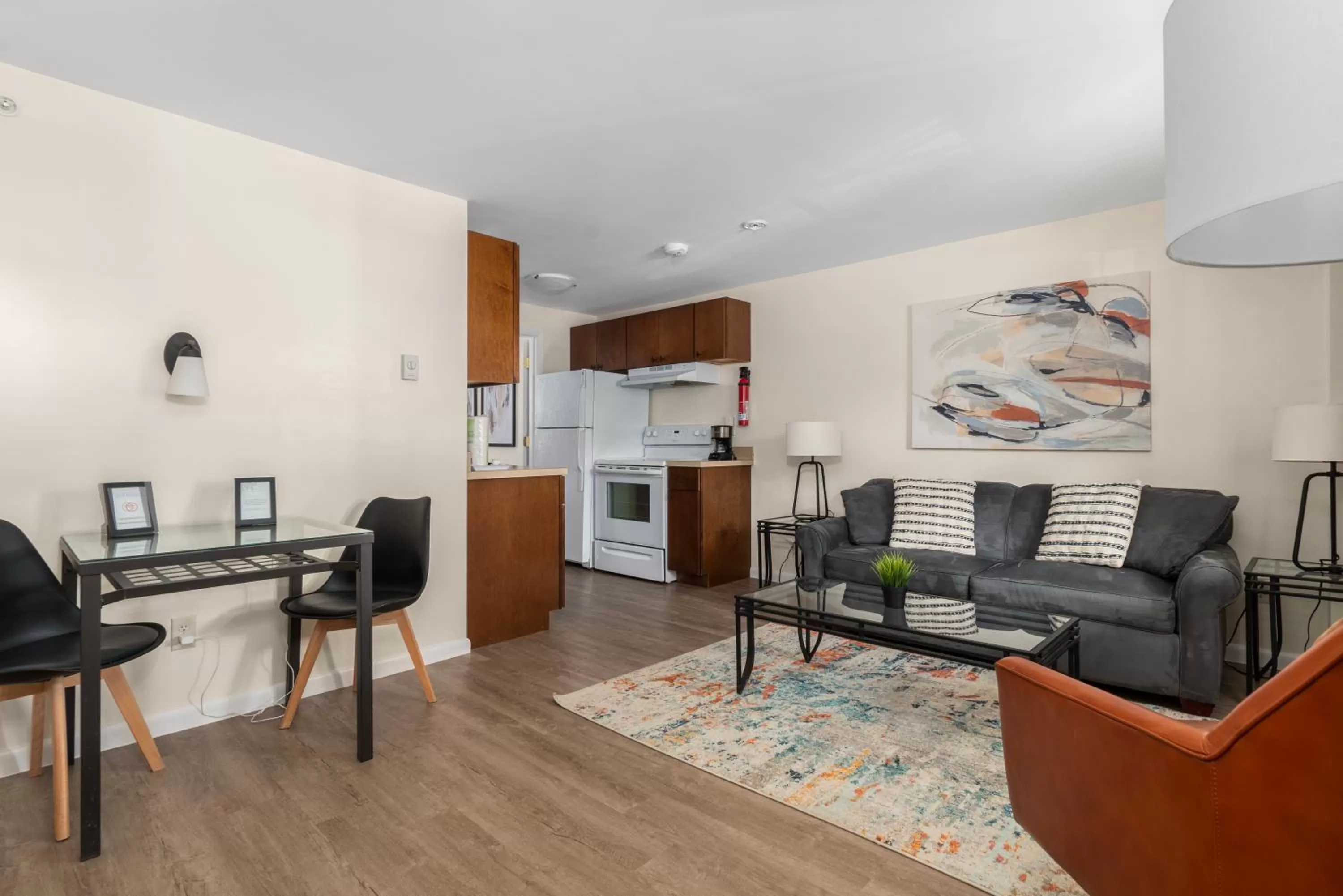 Kitchen or kitchenette in The Beverly