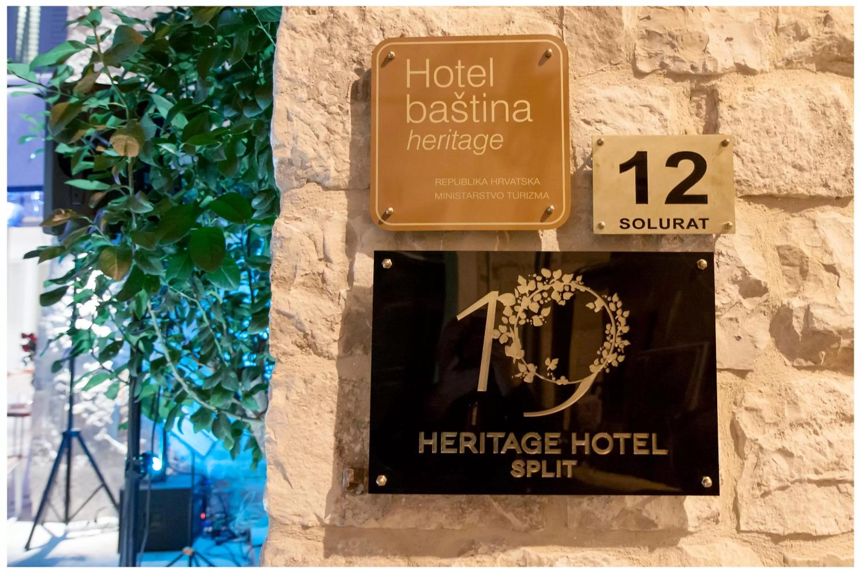 Lobby or reception in Heritage Hotel 19