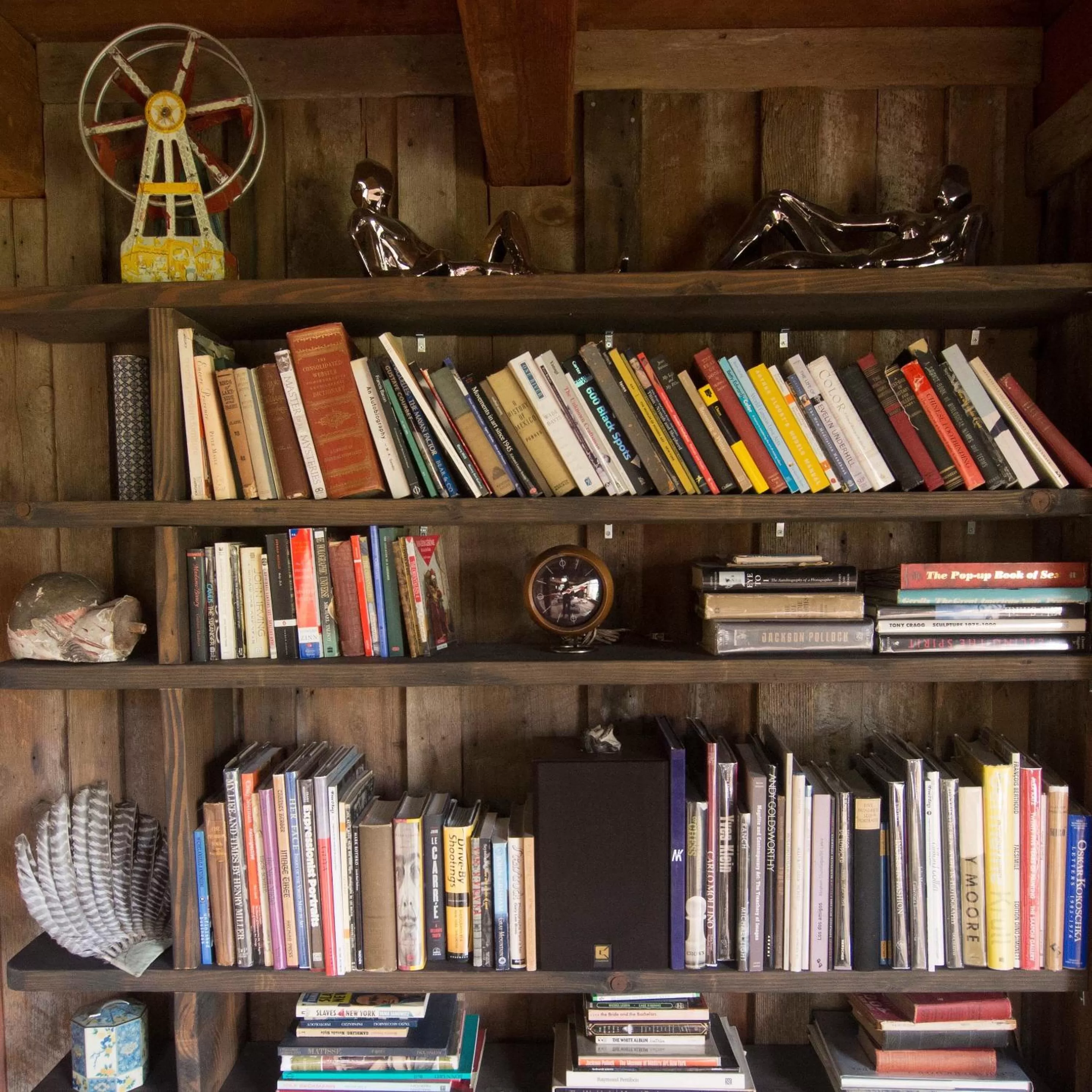 Decorative detail in Inn Paradiso