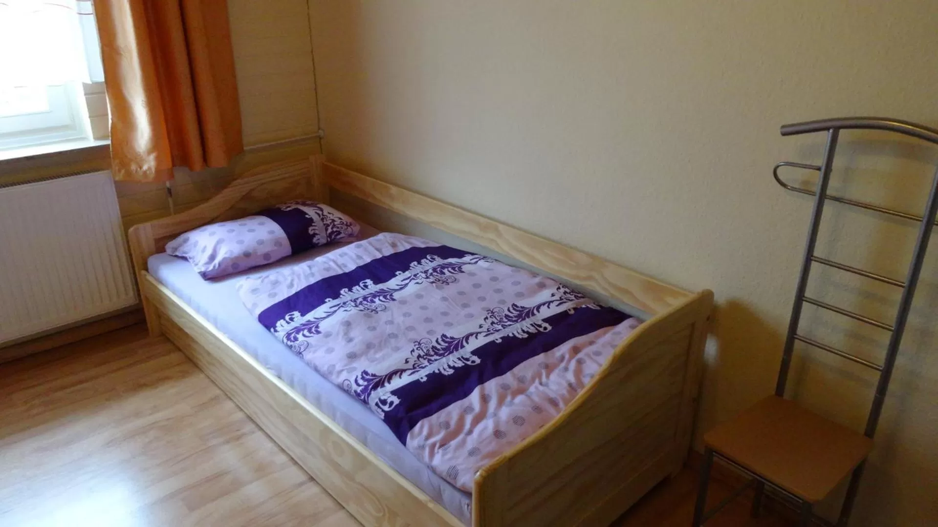 Photo of the whole room, Bed in Private Room with Breakfast