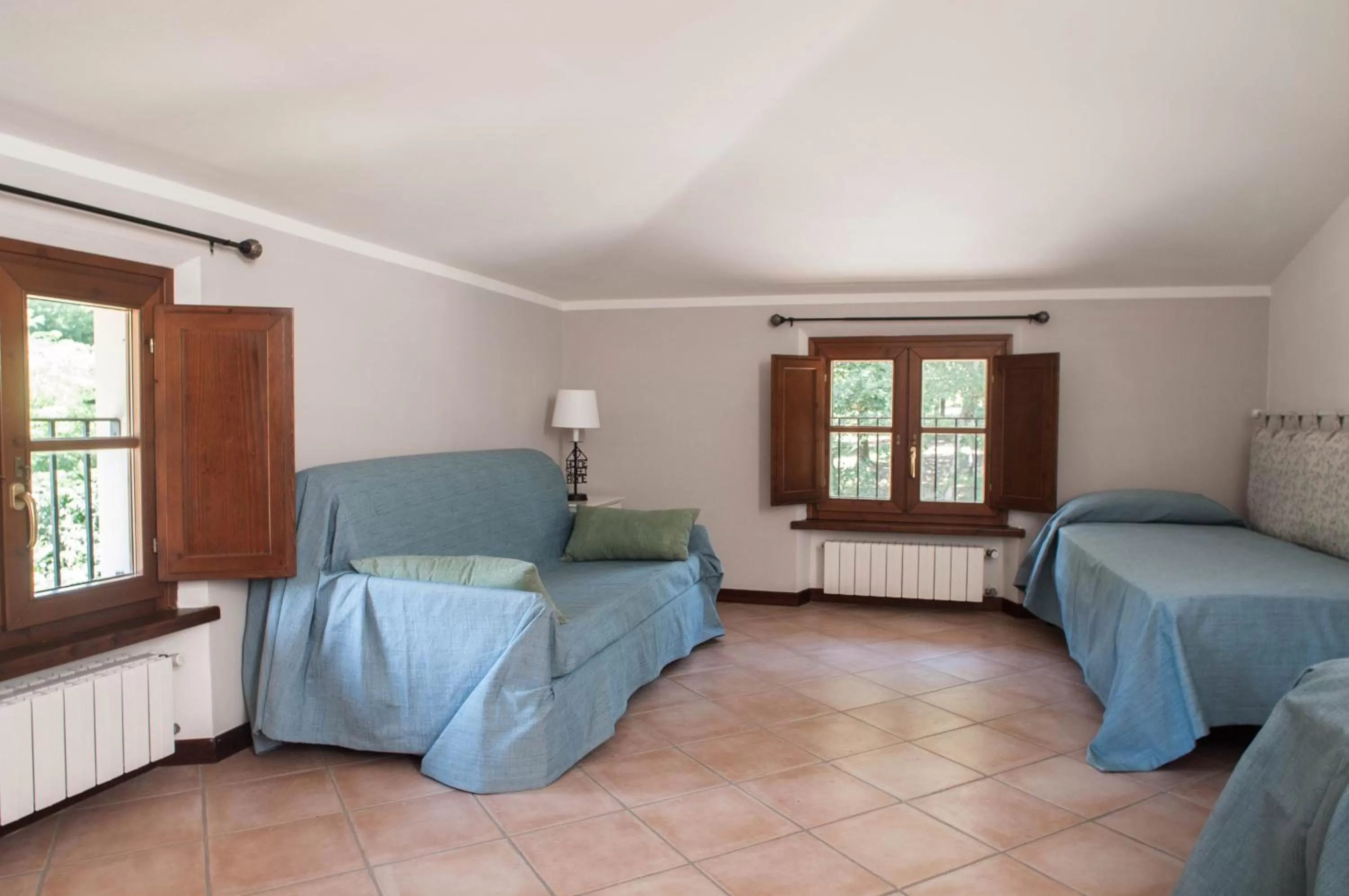 Bedroom, Seating Area in CASALE LA FATA -tipico toscano immerso nelle colline tra Lucca e Versilia, 6 appartamenti indipendenti