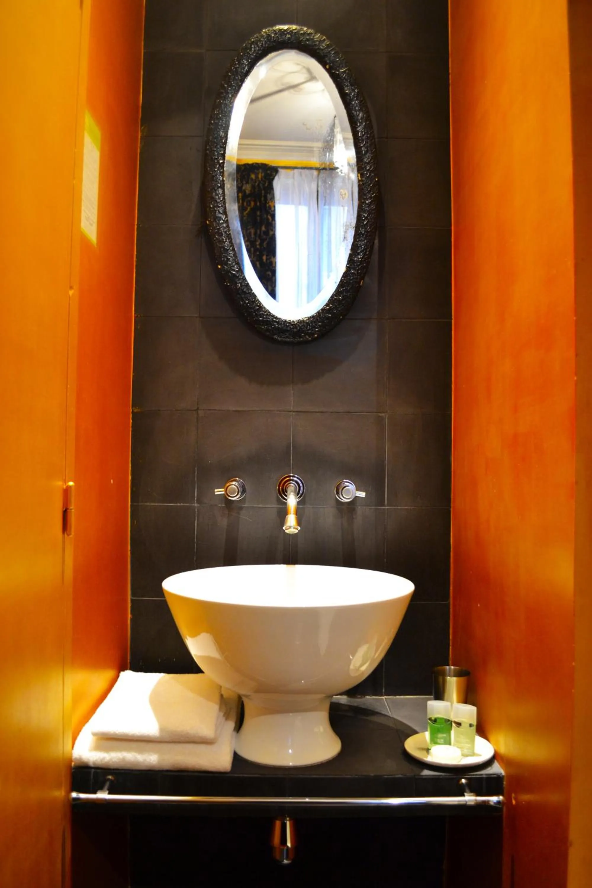 Bathroom in Hotel Windsor Home