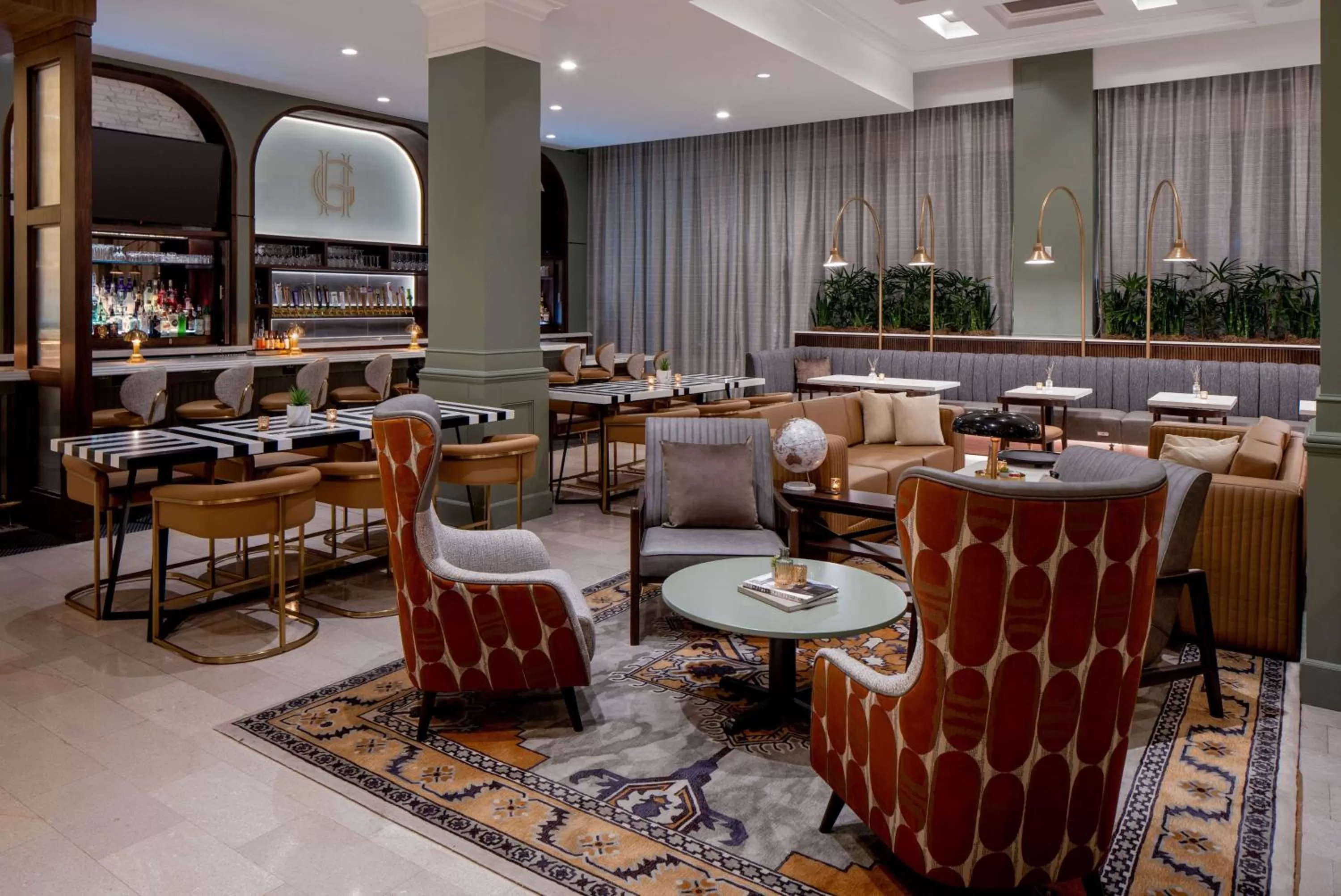 Lounge or bar in Hilton Richmond Downtown