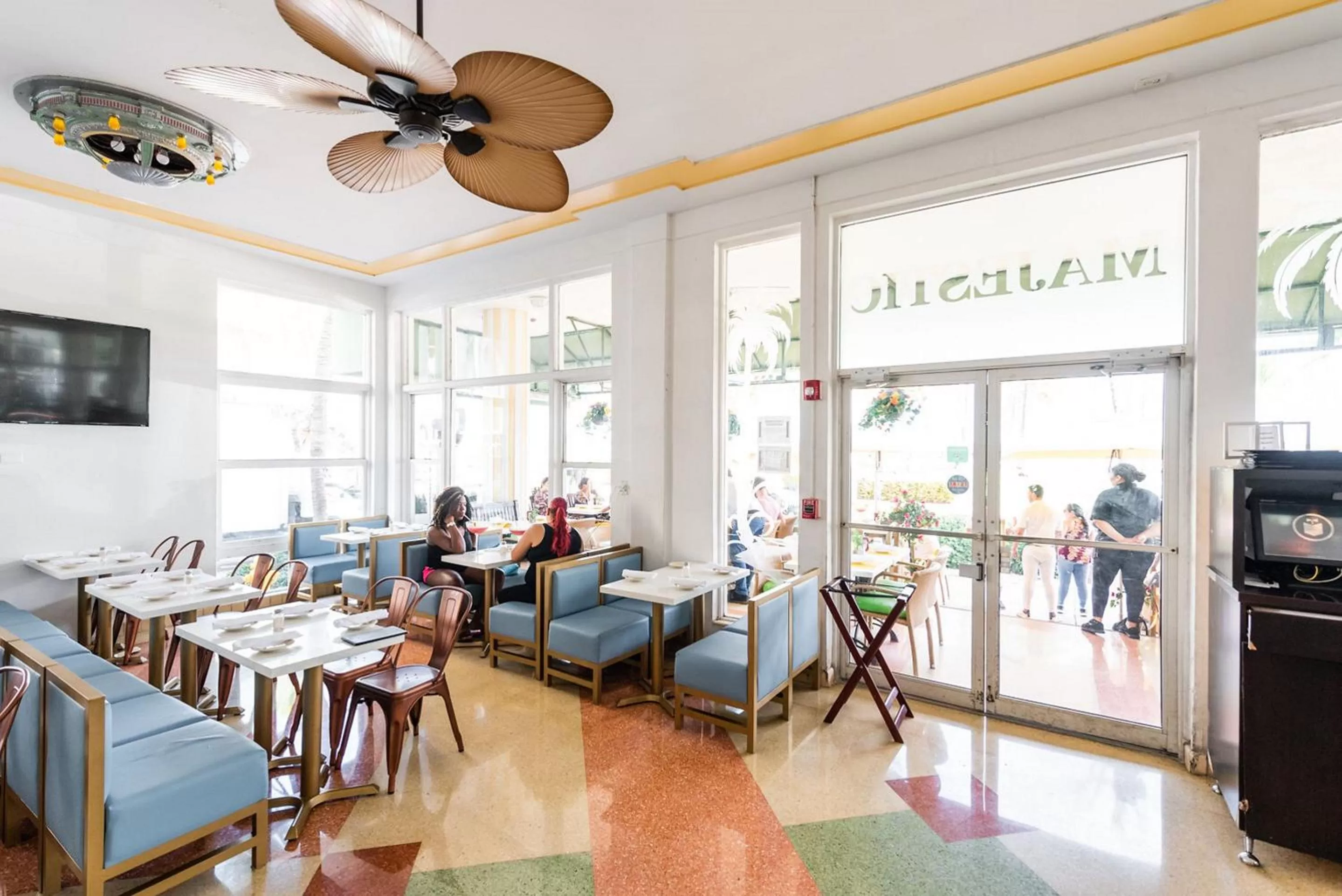 Restaurant/places to eat in Majestic Hotel South Beach