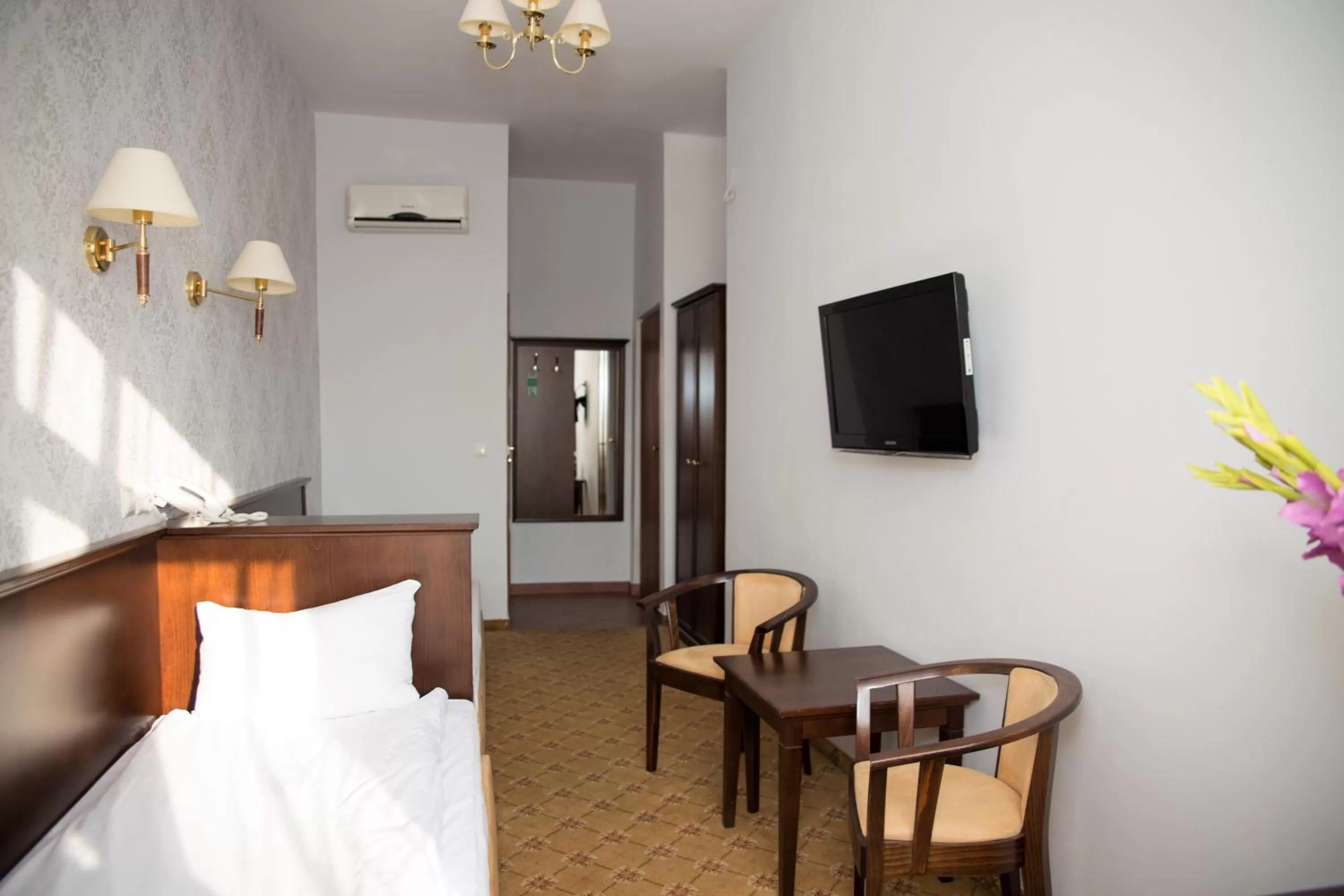 TV and multimedia, TV/Entertainment Center in Prudentia Residence Qulturalna