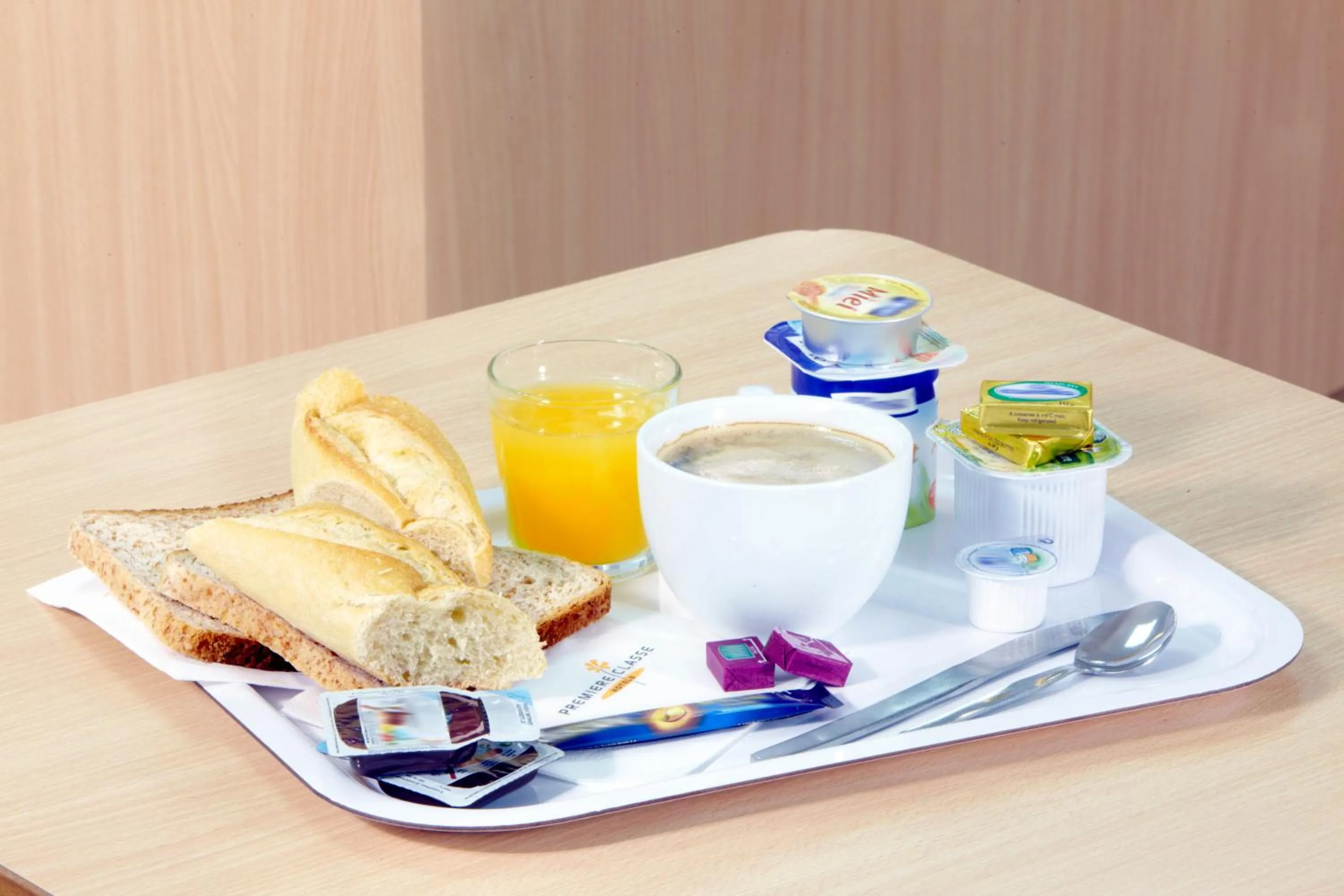 Coffee/tea facilities in Premiere Classe Montbeliard - Sochaux