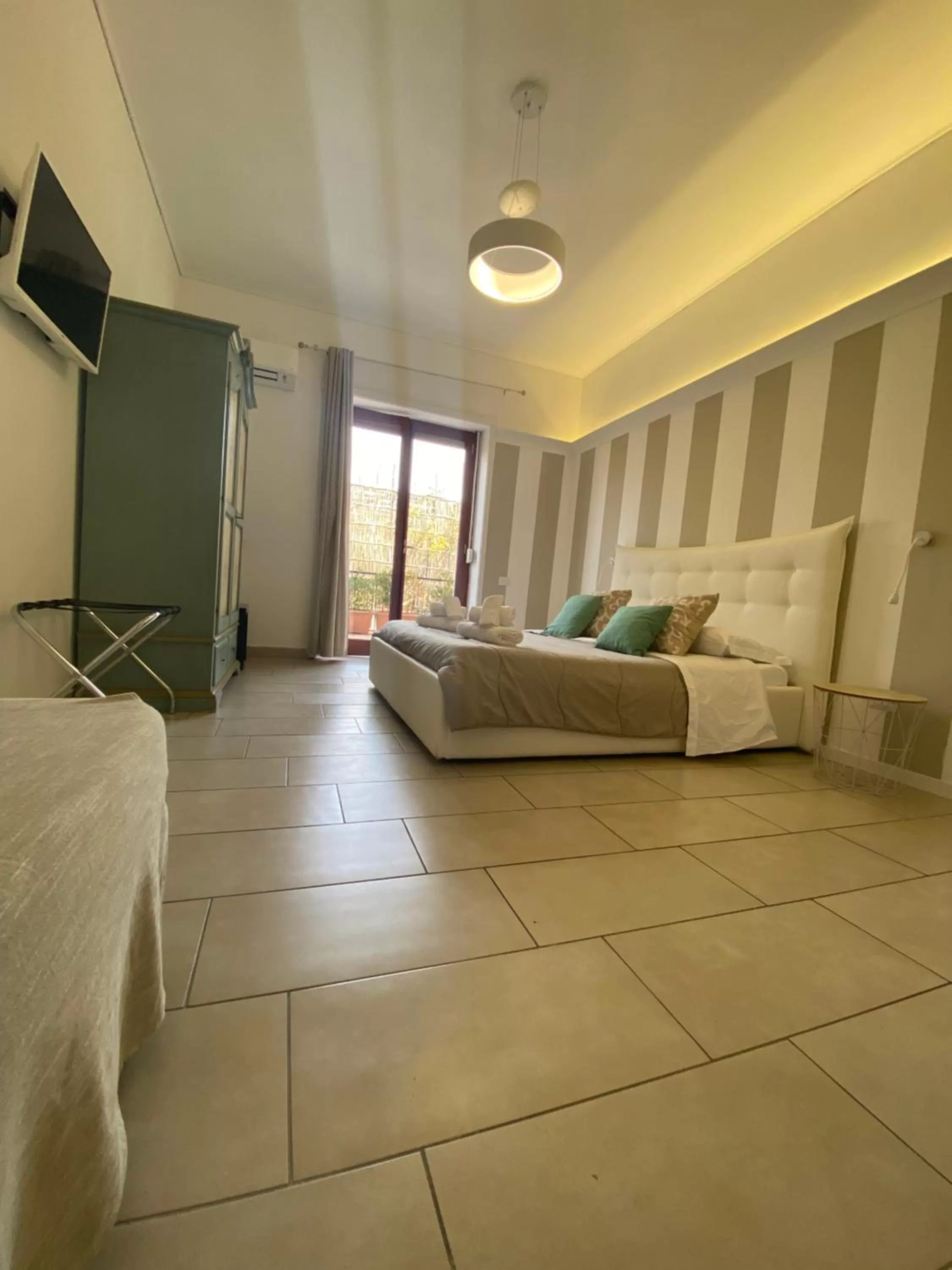 Bed in Lemon Rooms Sorrento