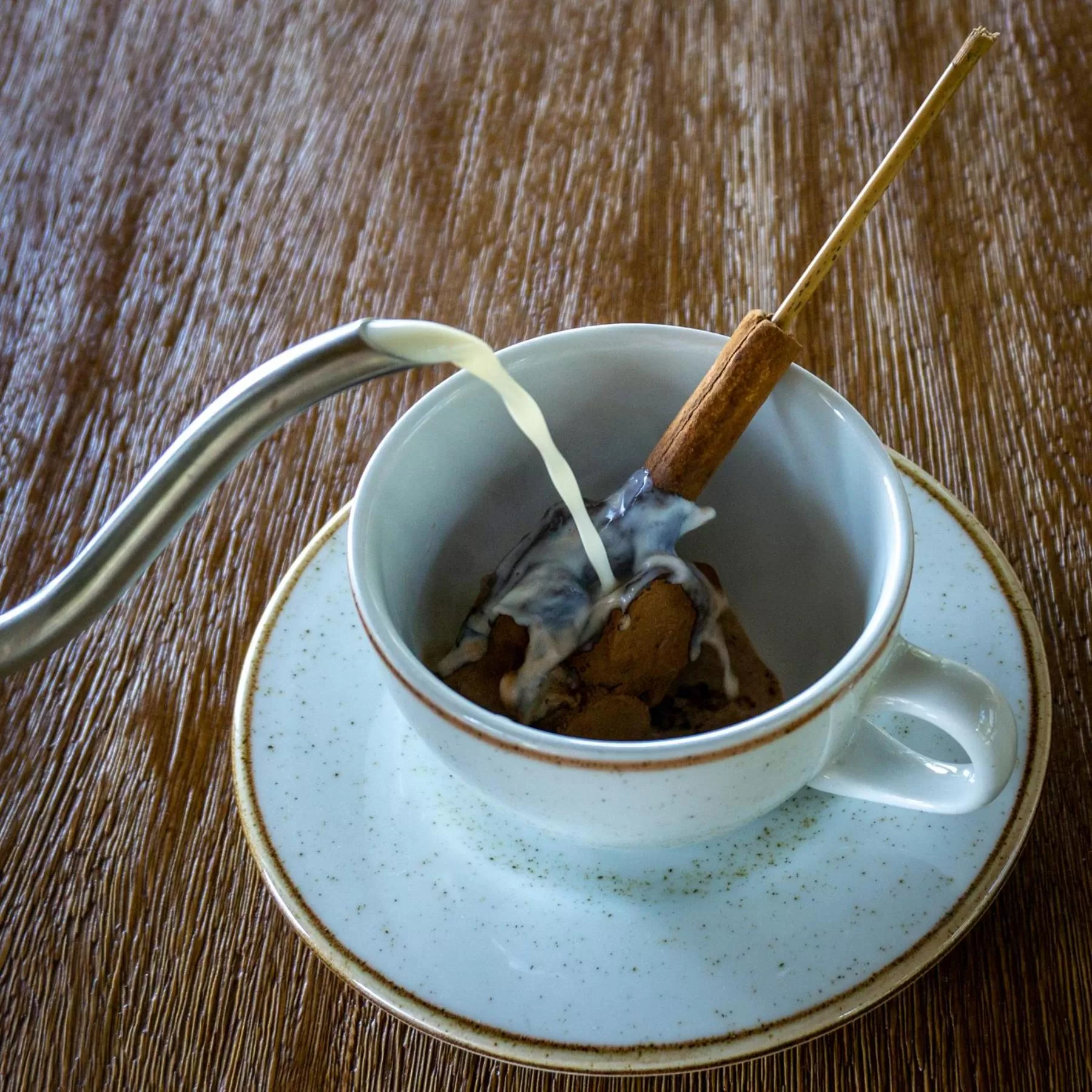 Buffet breakfast in Cannúa Lodge Hotel