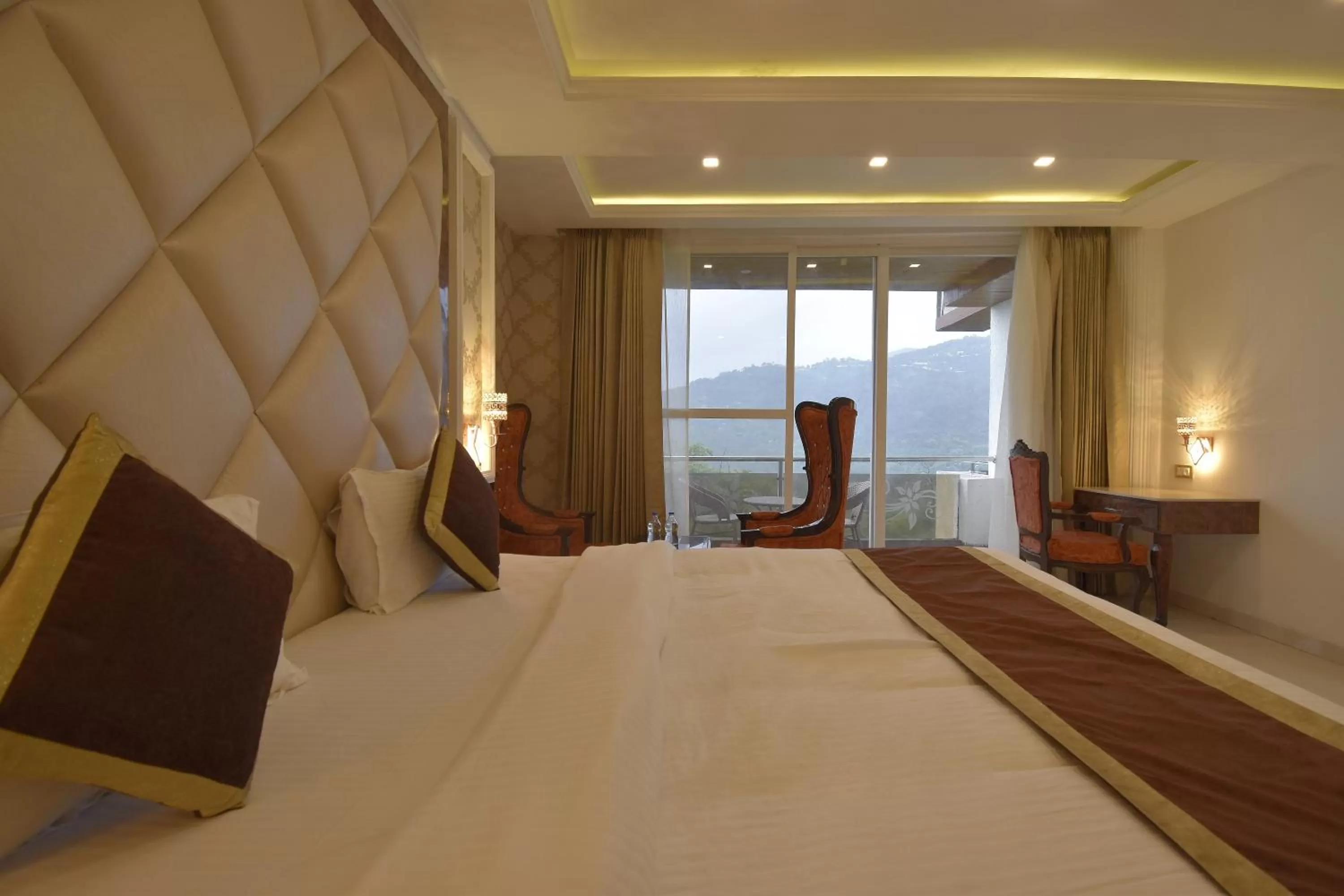 Bed in The Royal Castle AC Centralized