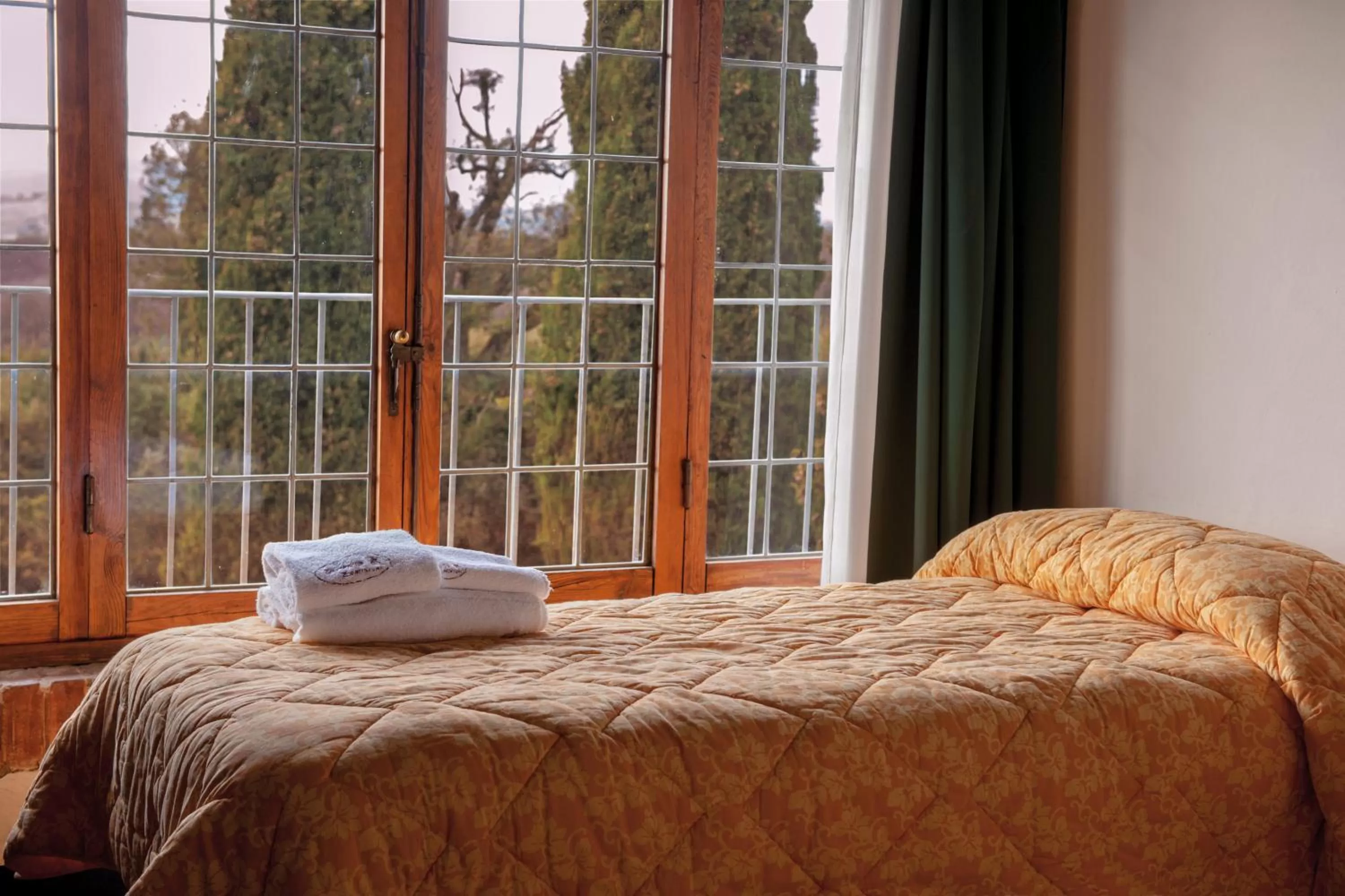 Bedroom, Bed in Certosa di Pontignano Residenza d'Epoca - Place of Charme