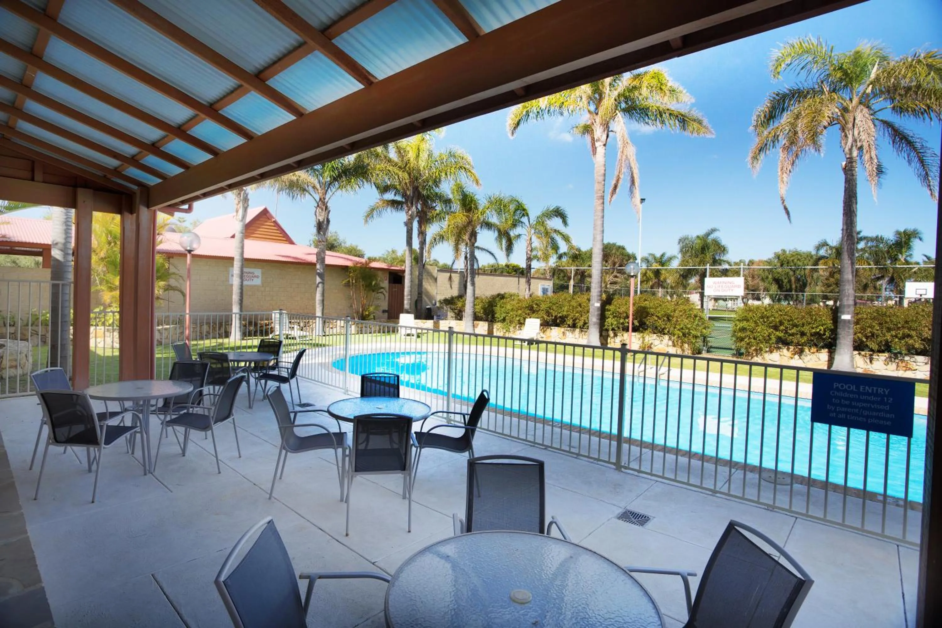 Swimming pool in Discovery Parks - Bunbury Foreshore