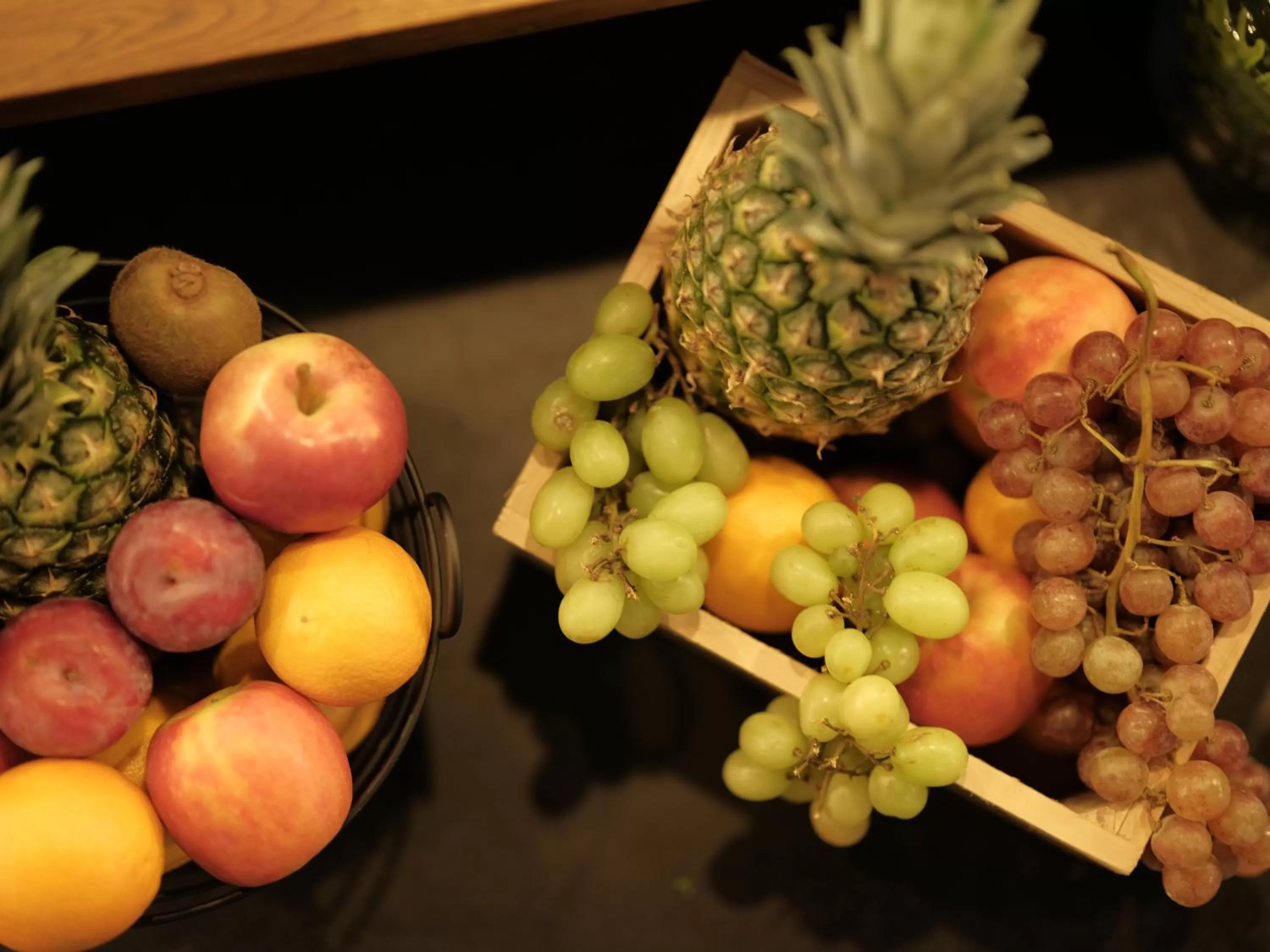 Food and drinks in THE ROOMS - Hotel & House