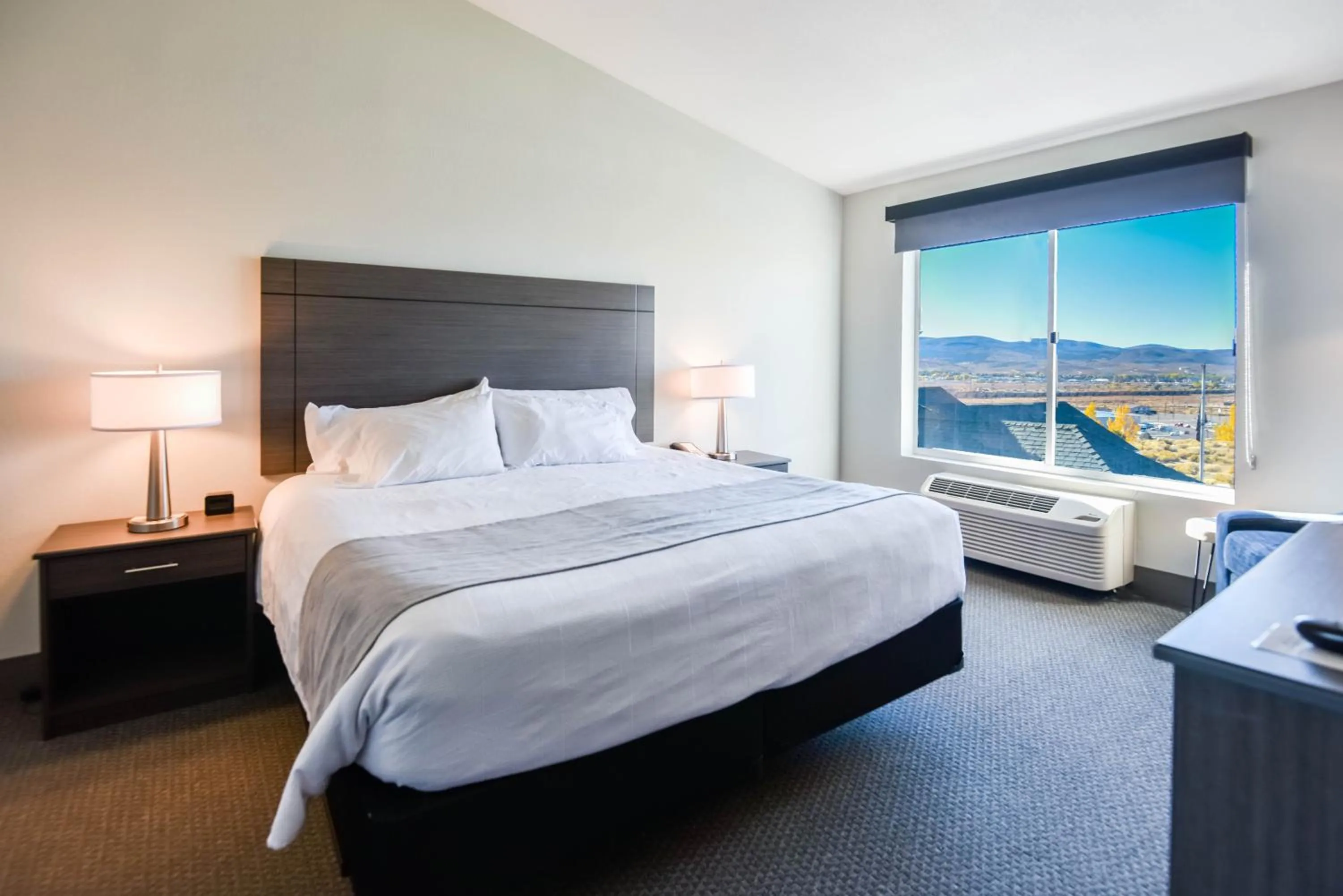 Bed in Shutters Hotel