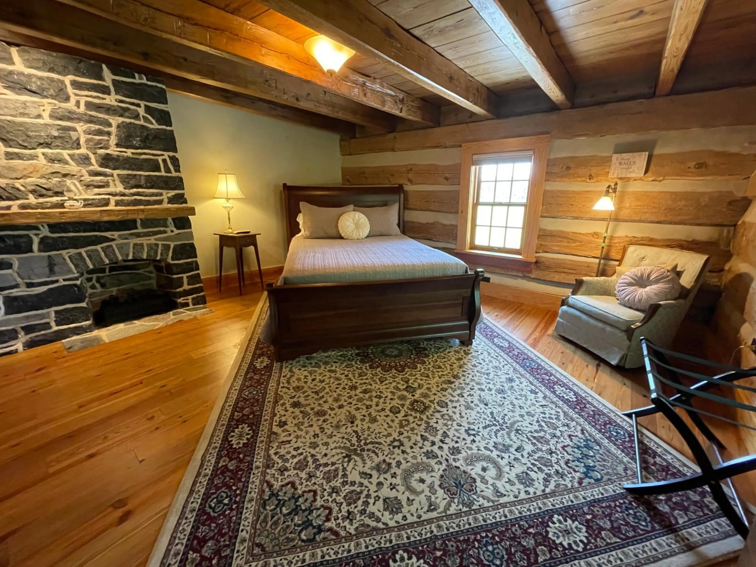 Queen Room in Silver Lake Bed and Breakfast