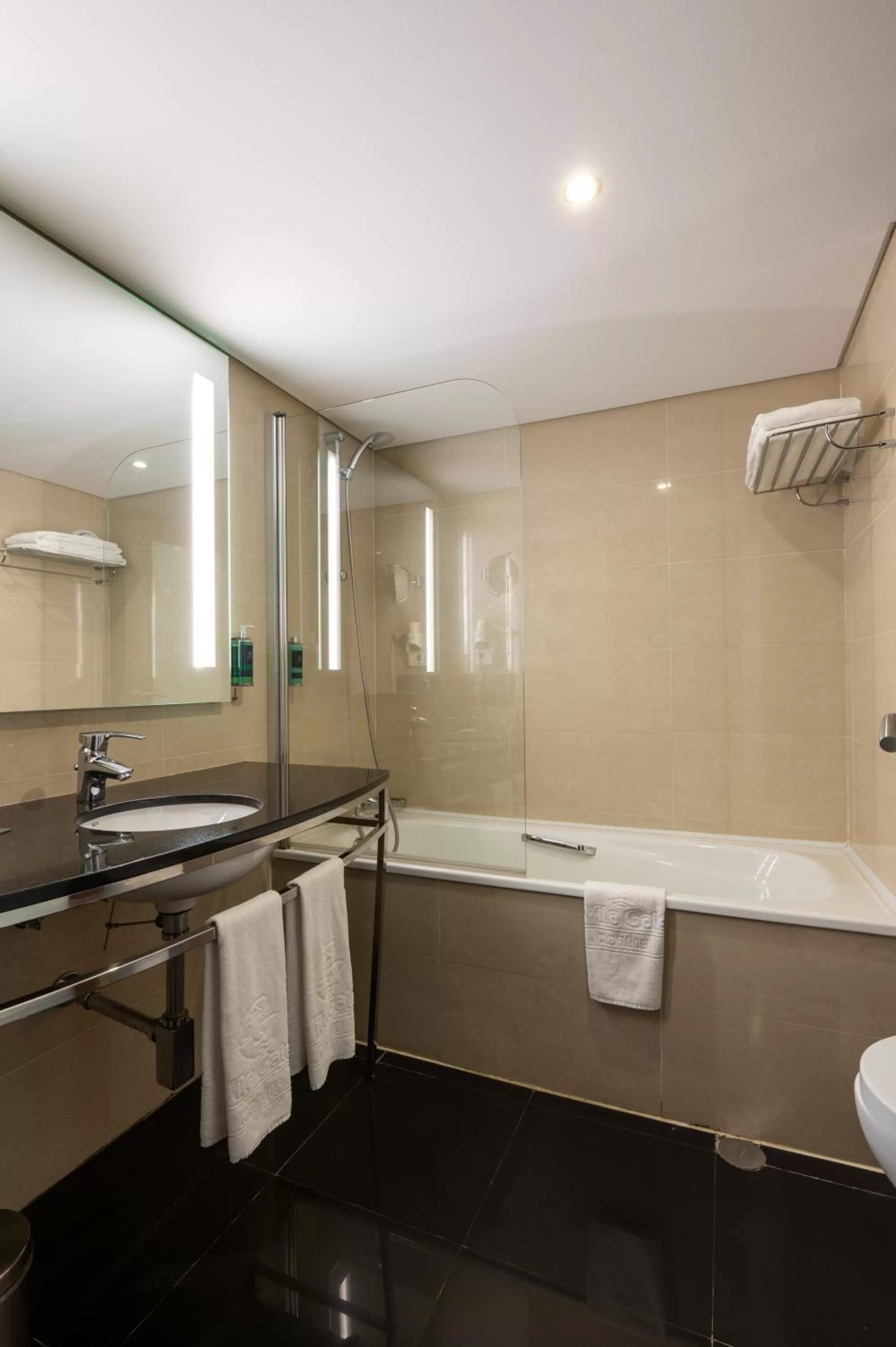 Bathroom in Vila Gale Cascais