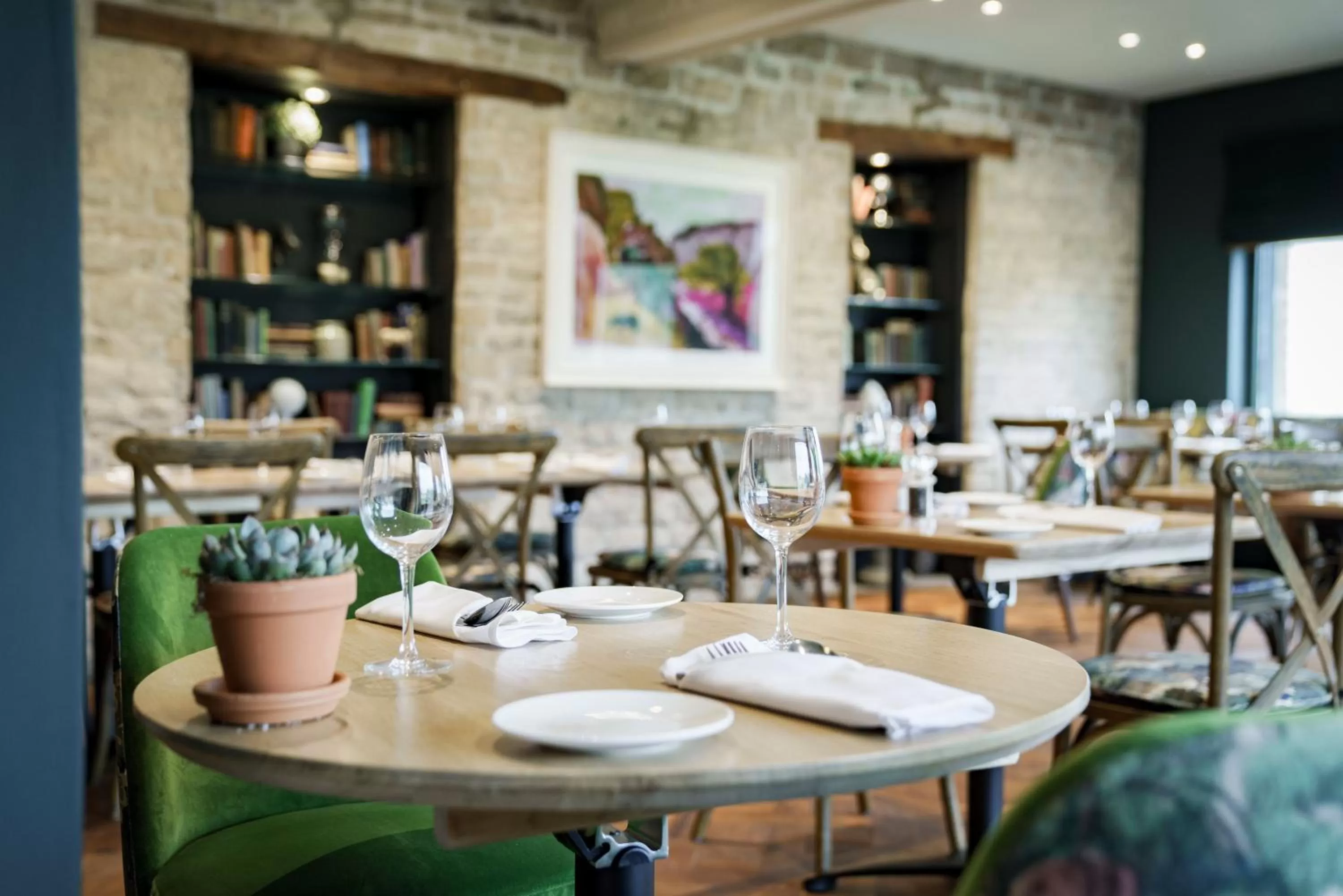 Restaurant/places to eat in The Bear Of Rodborough Hotel