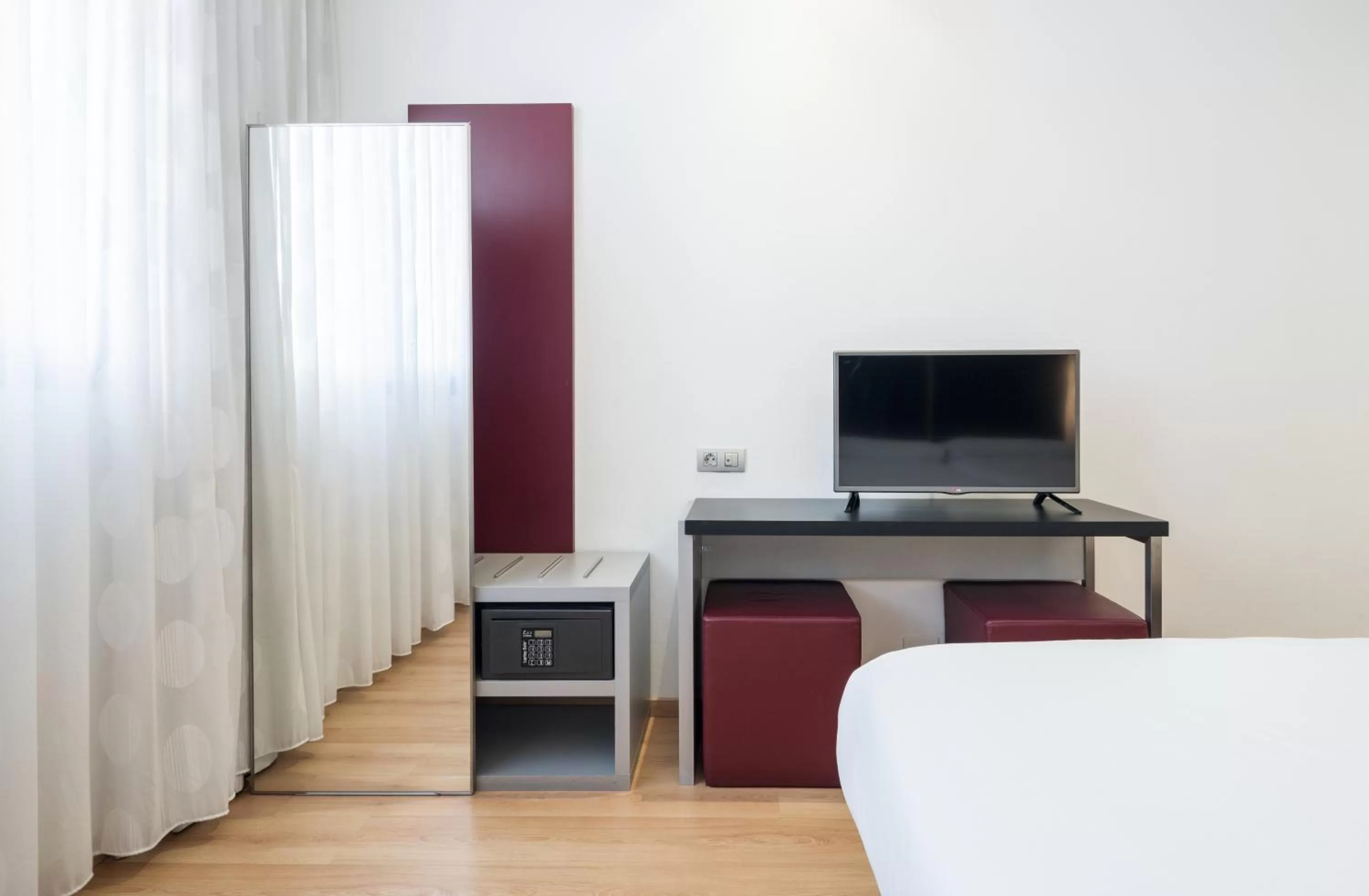 TV and multimedia, Bed in Ilunion Aqua 3