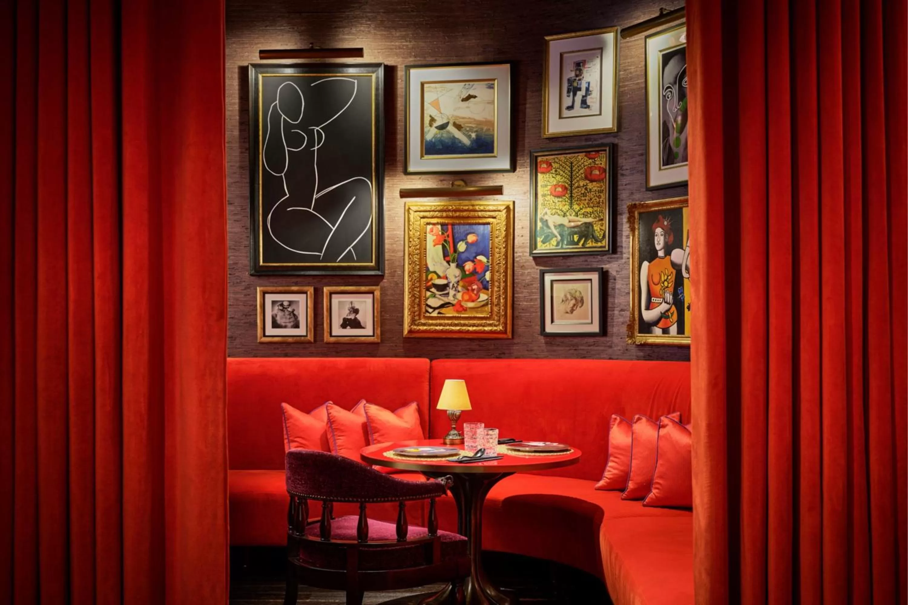 Restaurant/places to eat in The Vagabond Club, a Tribute Portfolio Hotel Singapore