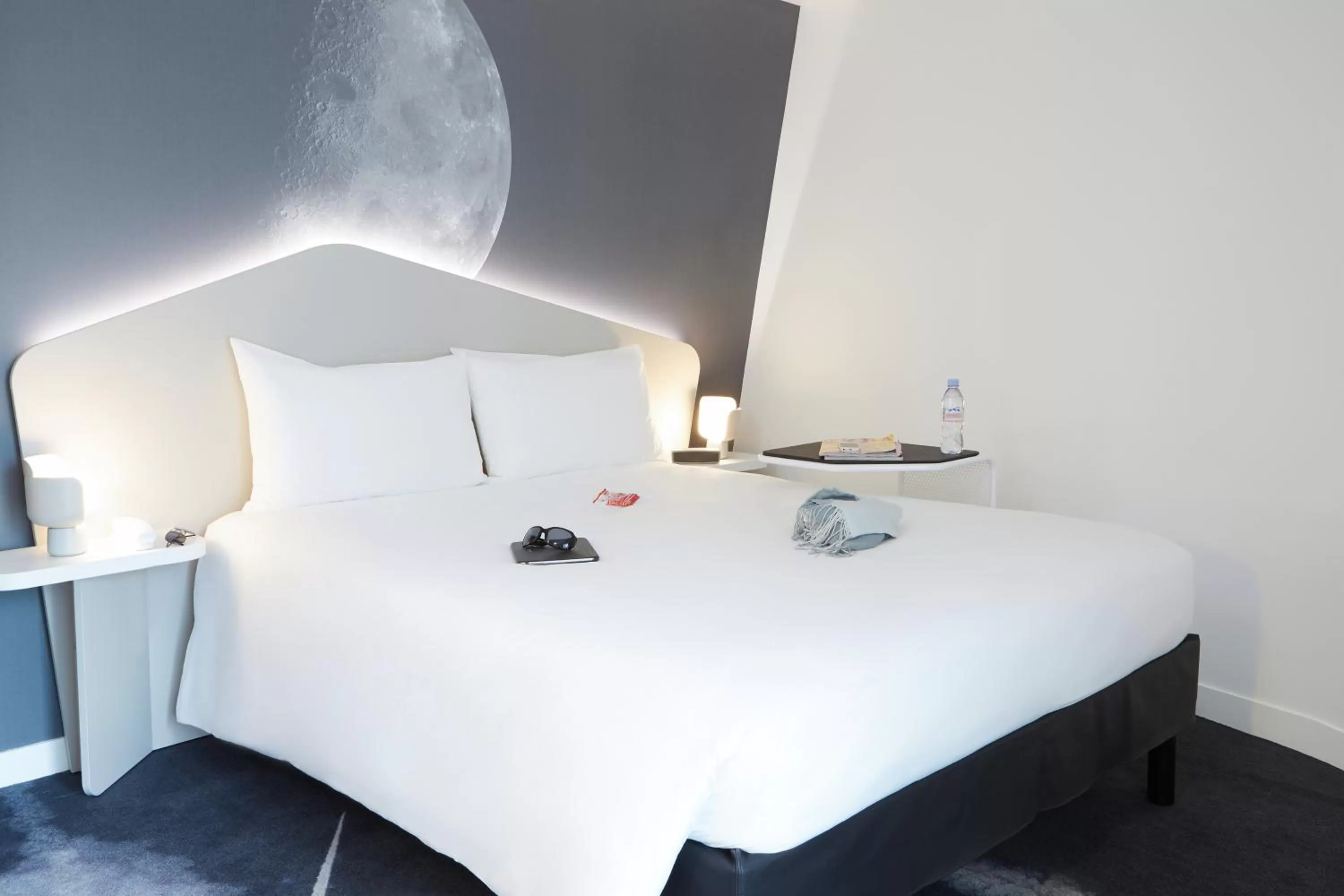 Bedroom, Bed in ibis Styles Paris Charles de Gaulle Airport