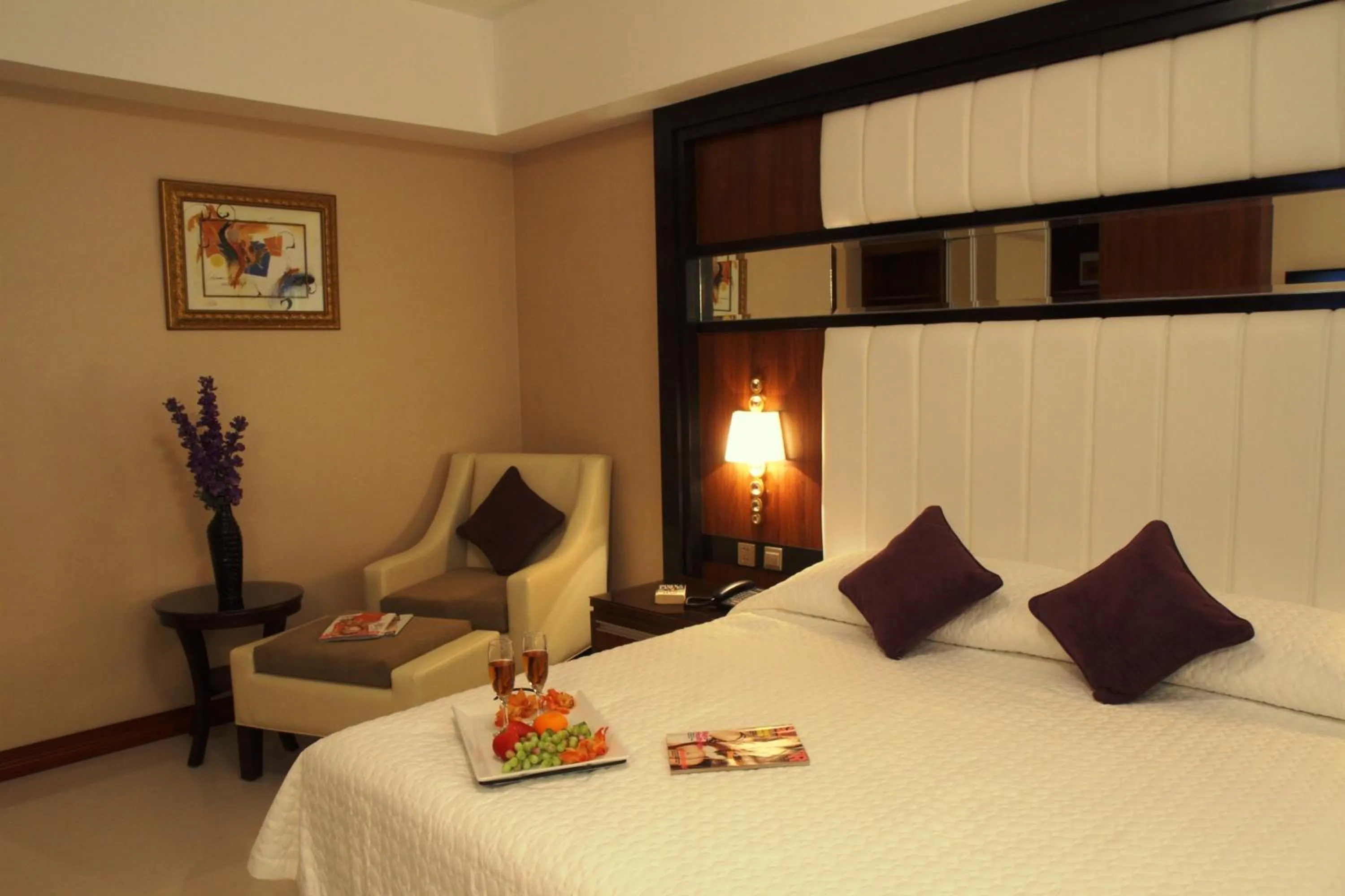 Bedroom, Bed in Central Park Tower Resort