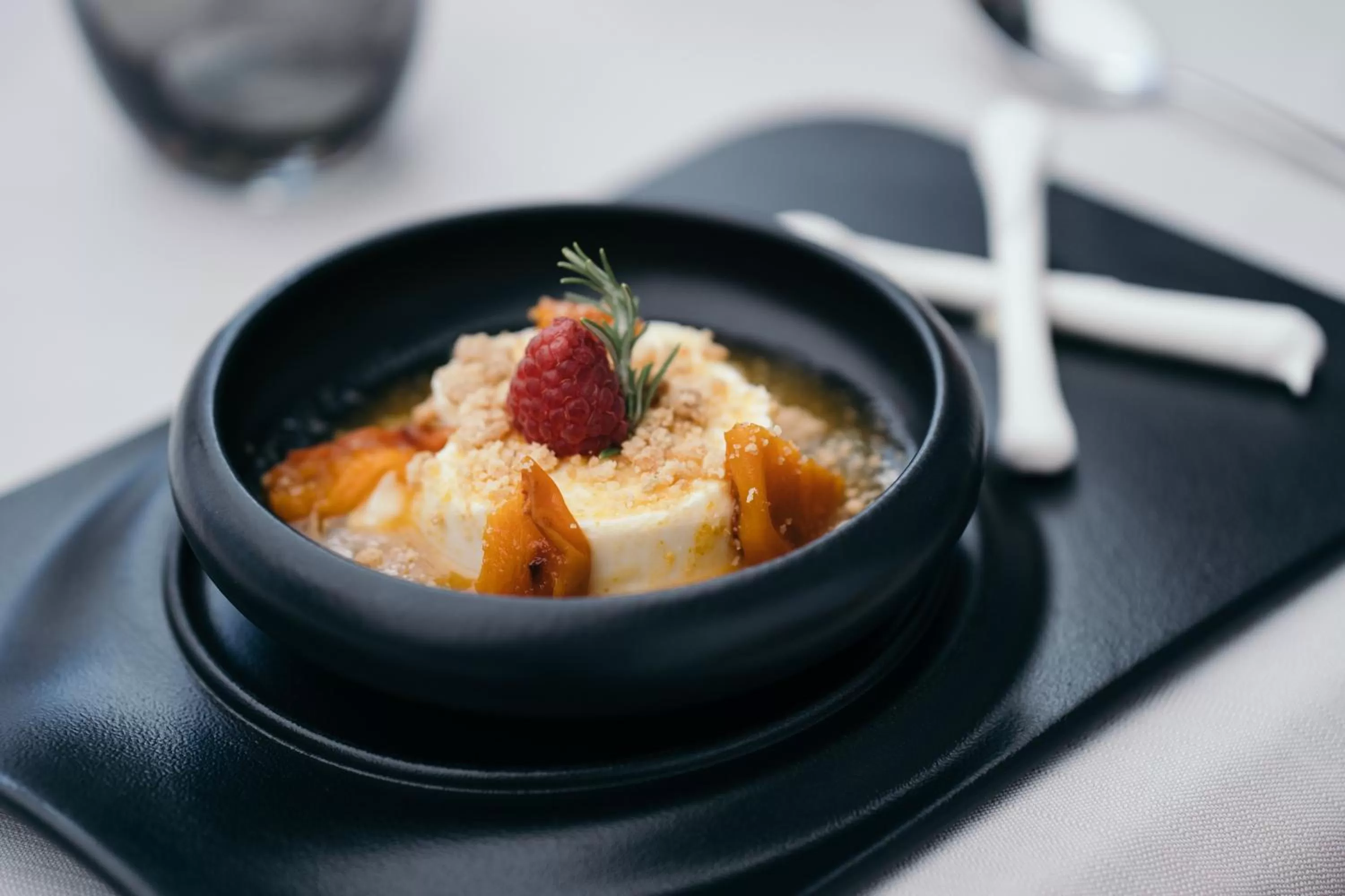 Food and drinks in Everness Hotel & Resort