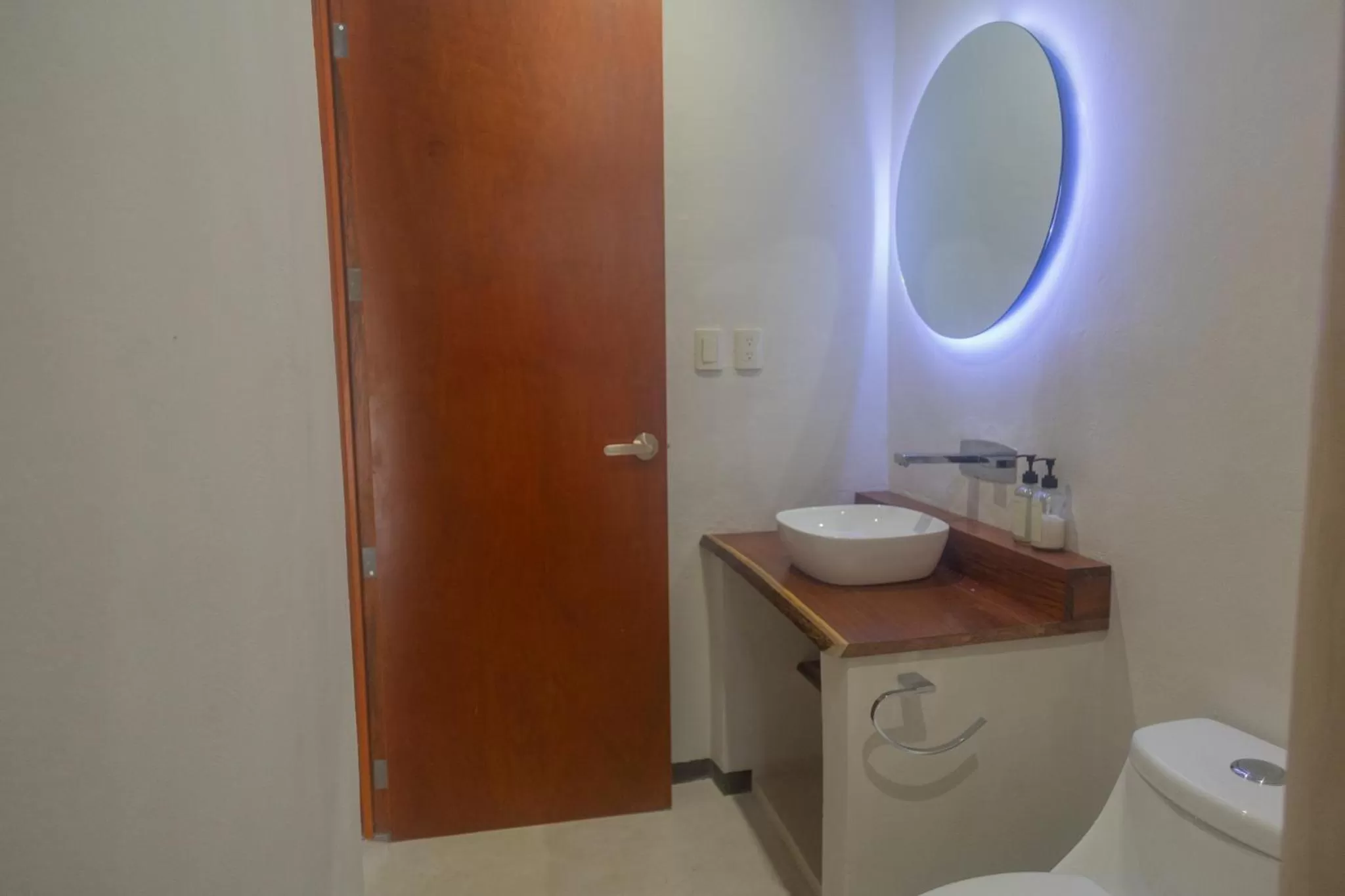 Toilet in Hotel Circulo Bacalar