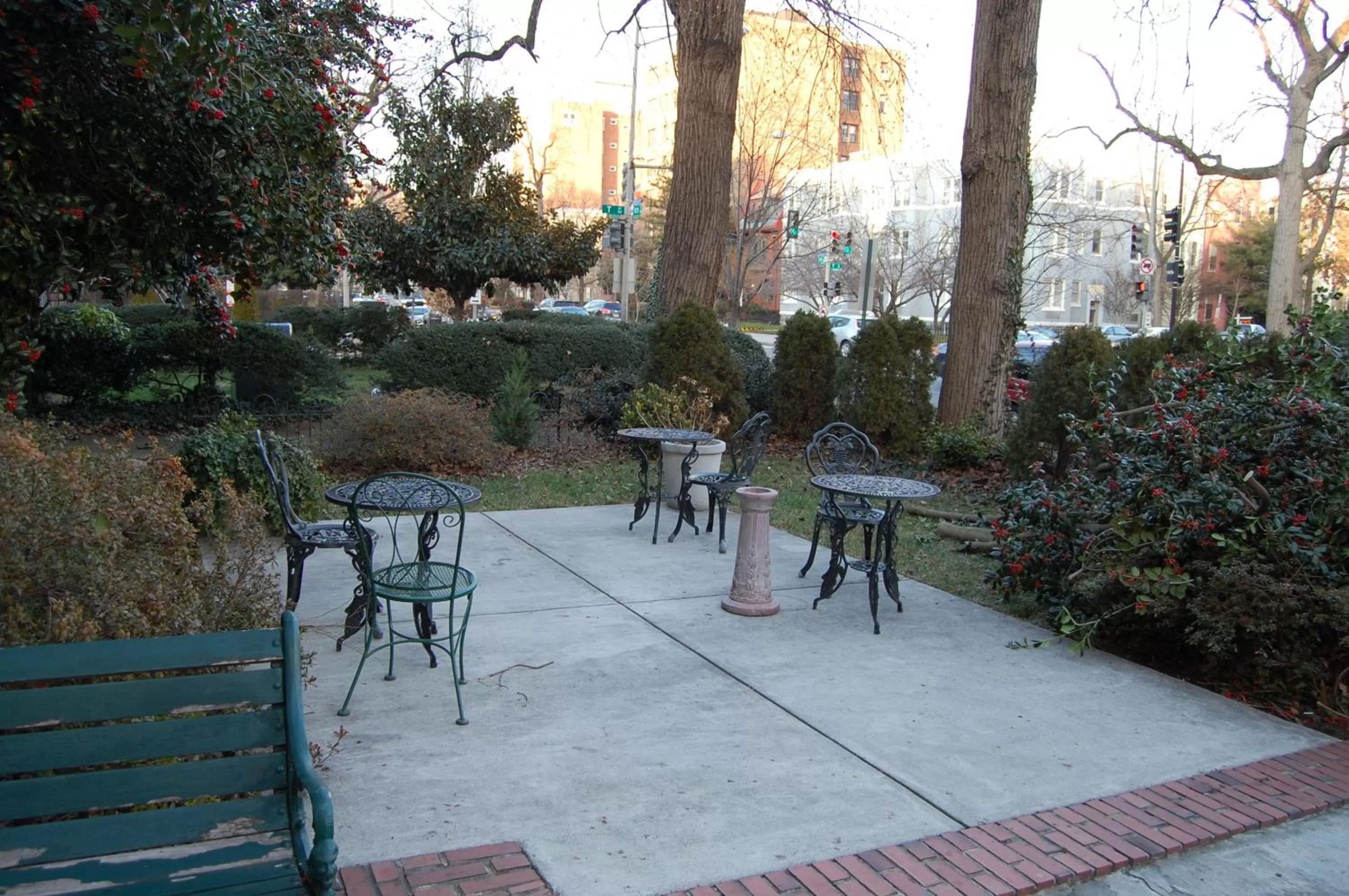 Garden in Windsor Inn Hotel