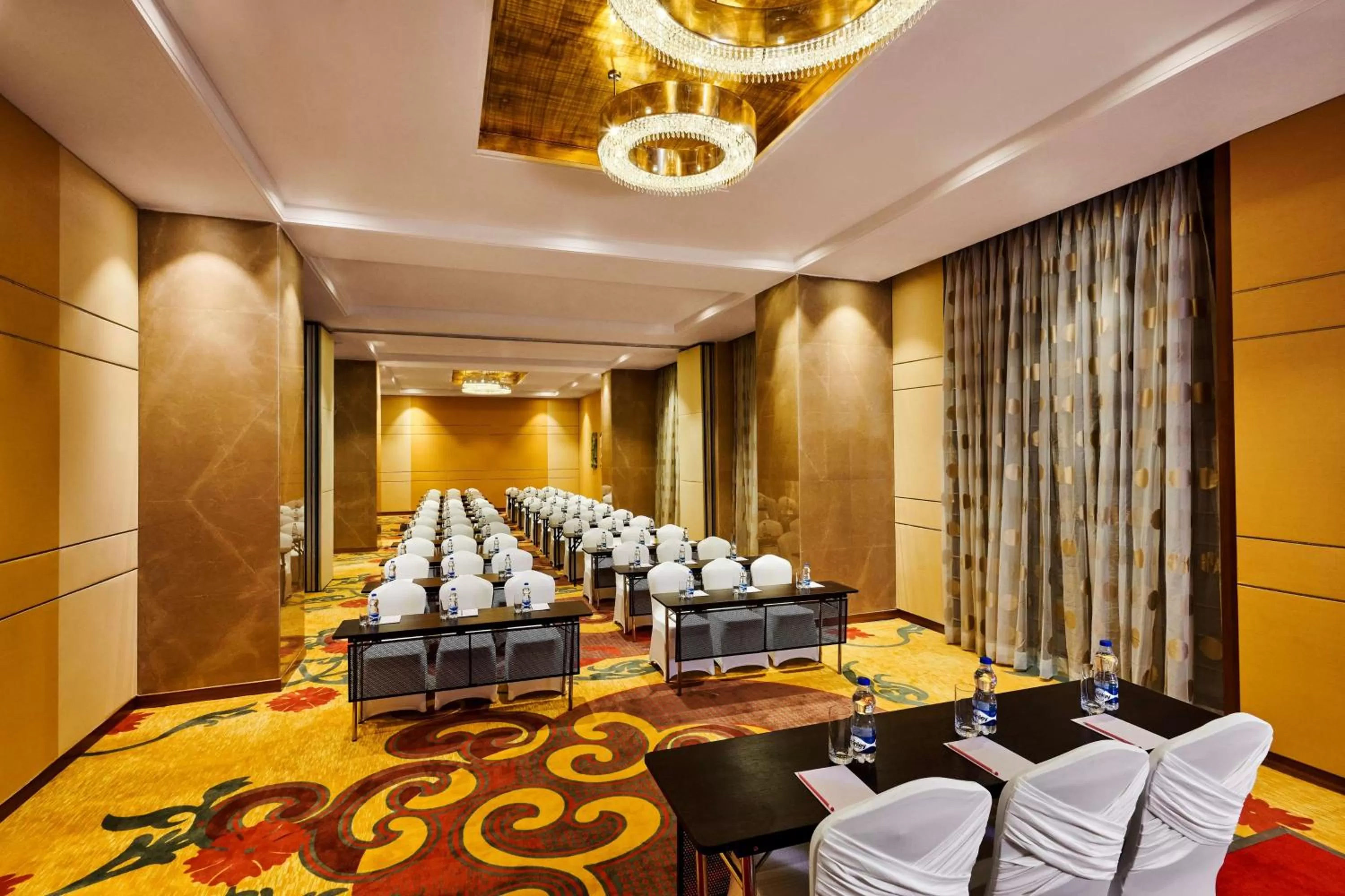 Meeting/conference room in Hilton Garden Inn Lucknow