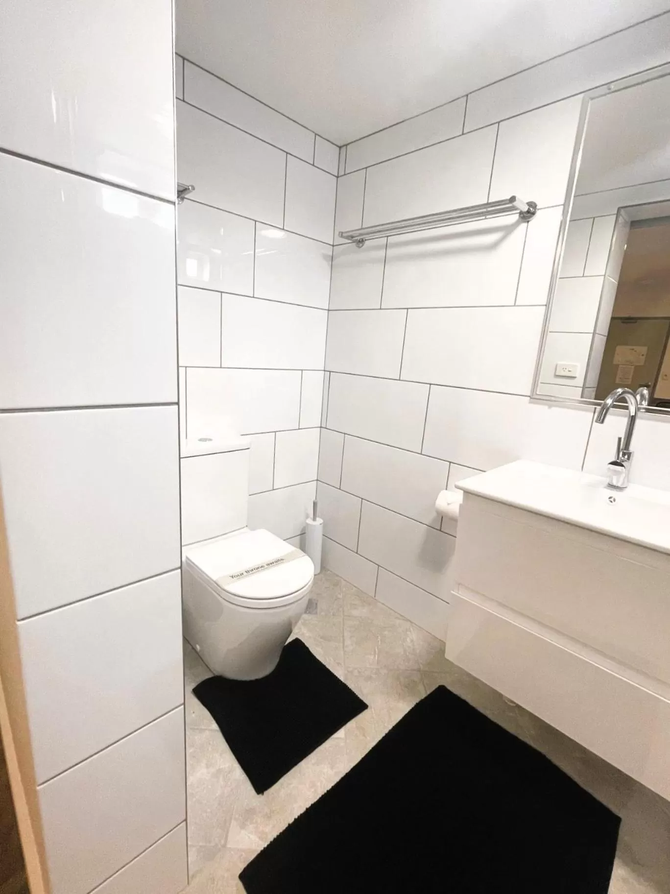 Toilet in Childers Oasis Motel