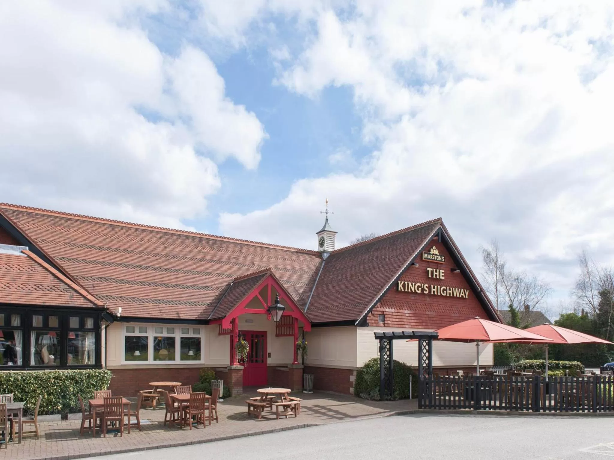 Facade/entrance in Kings Highway, Derby by Marston's Inns